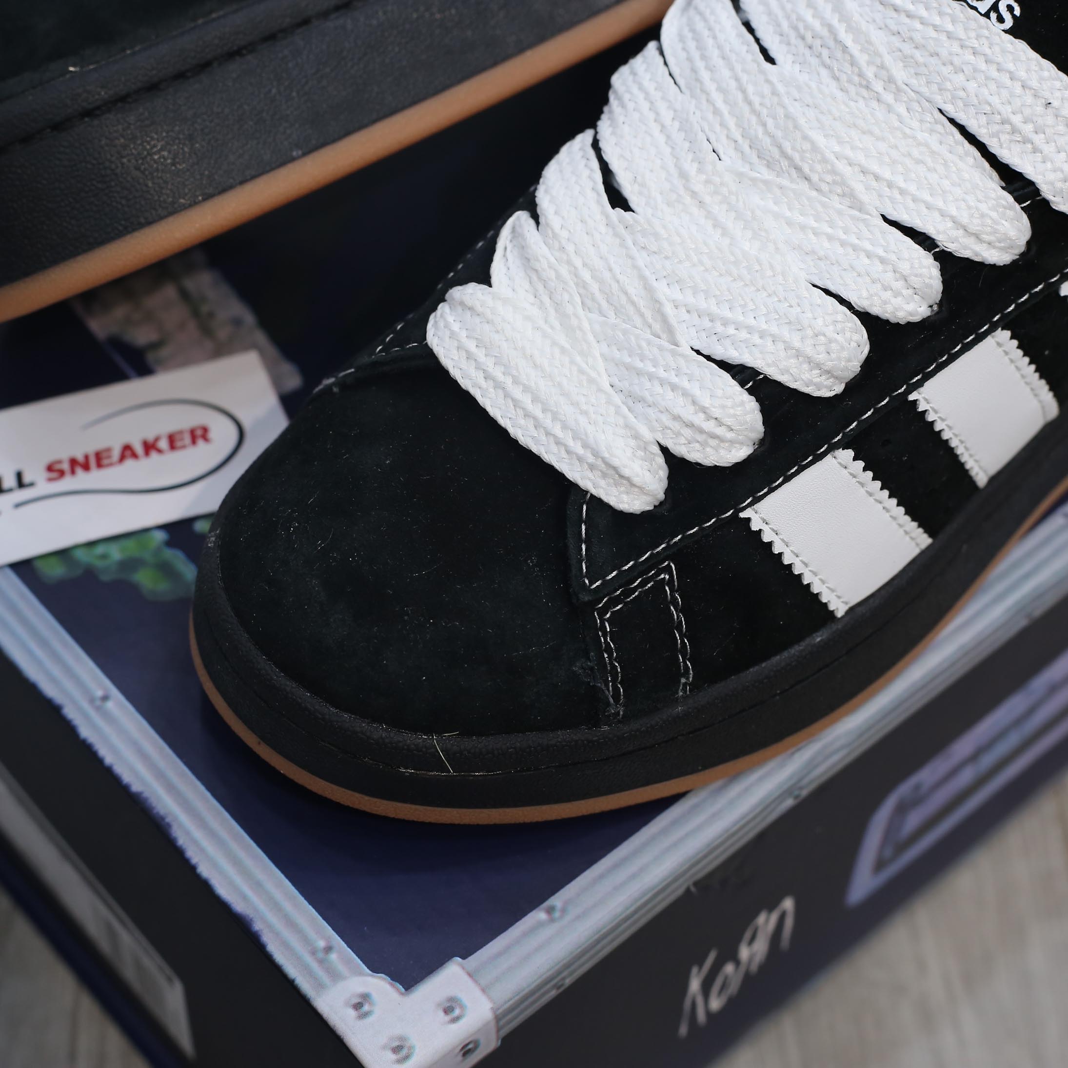 Giày Korn x Adidas Campus 00s ‘Black Gum’ Like Auth