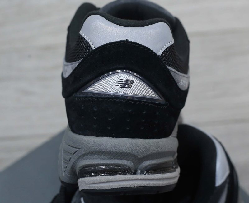 Giày New Balance 2002R ‘Black Dark’ Best Quality