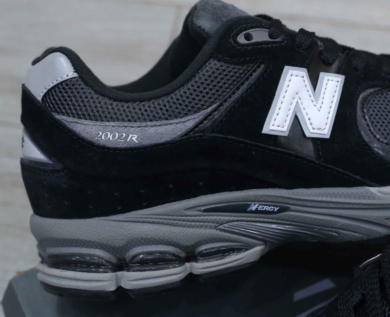 Giày New Balance 2002R ‘Black Dark’ Best Quality