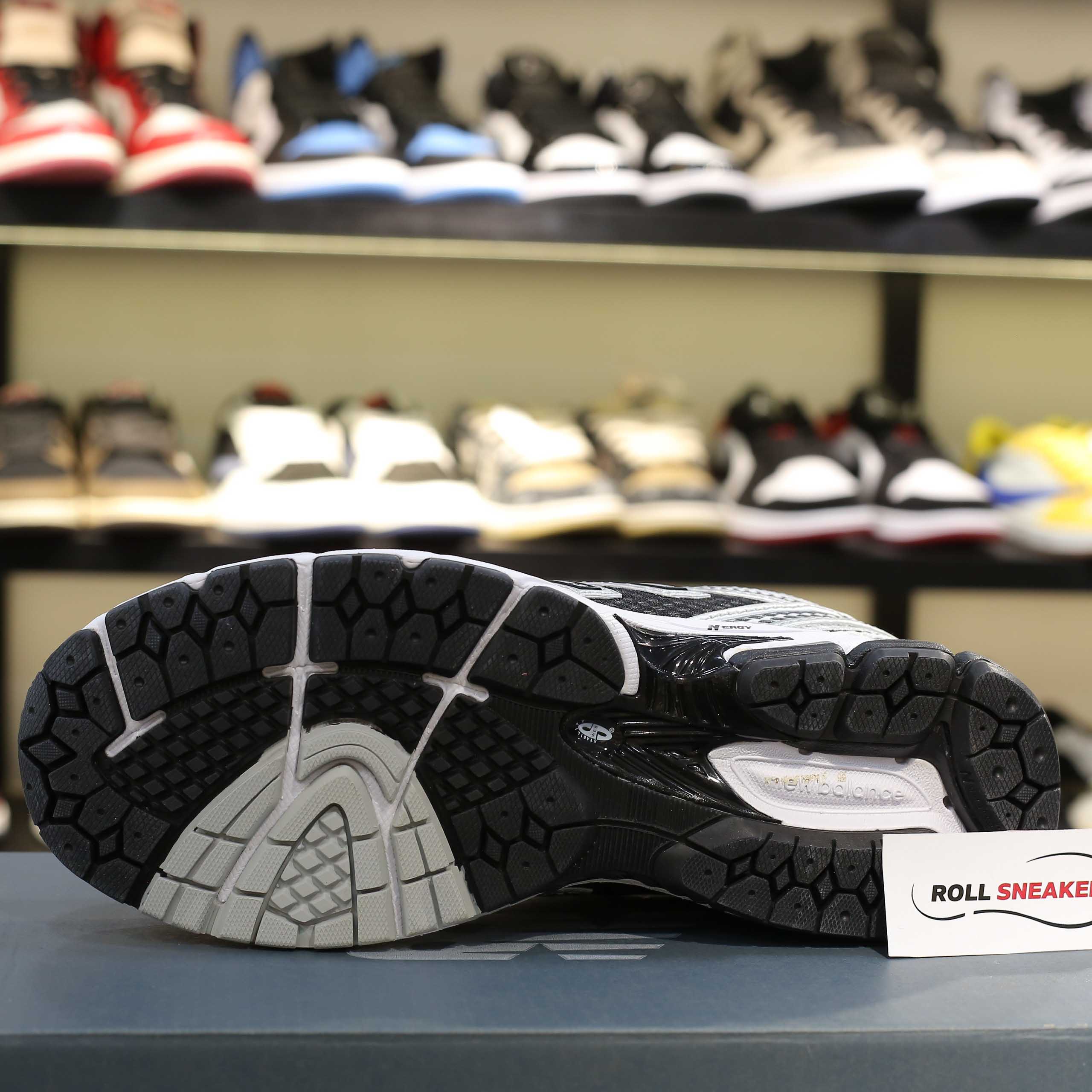 Giày New Balance 860v2 Black White Silver Like Auth