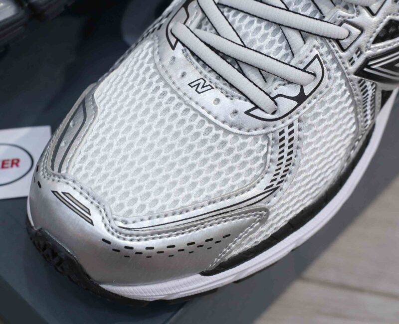 Giày New Balance 860v2 Black White Silver Like Auth