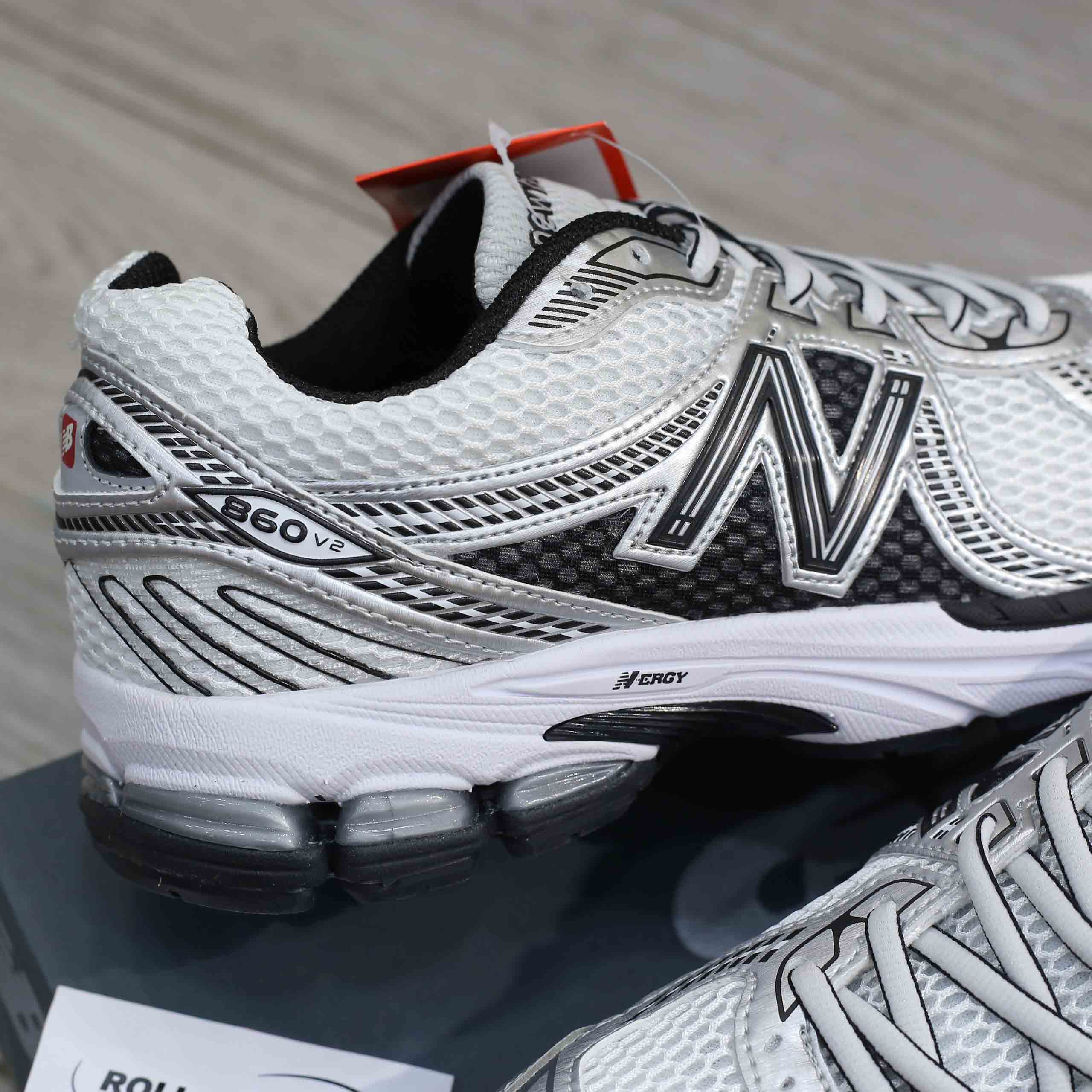Giày New Balance 860v2 Black White Silver Like Auth
