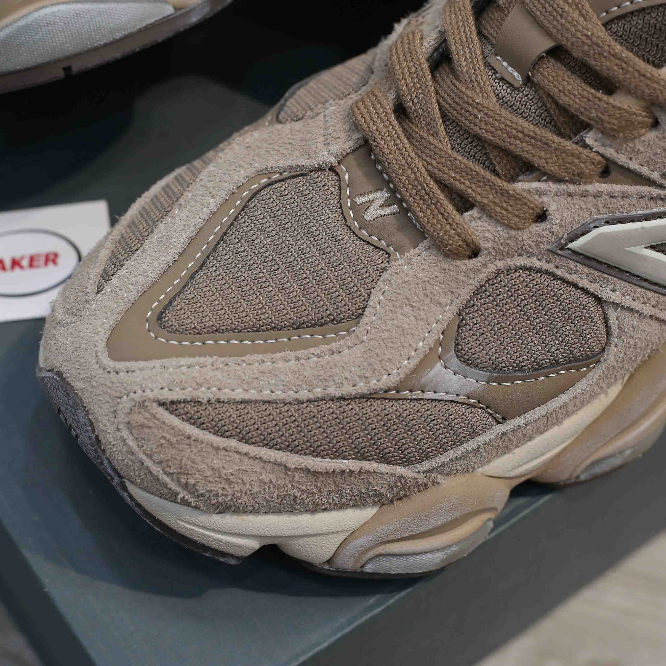 Giày New Balance 9060 Mushroom Timberwolf Like Auth