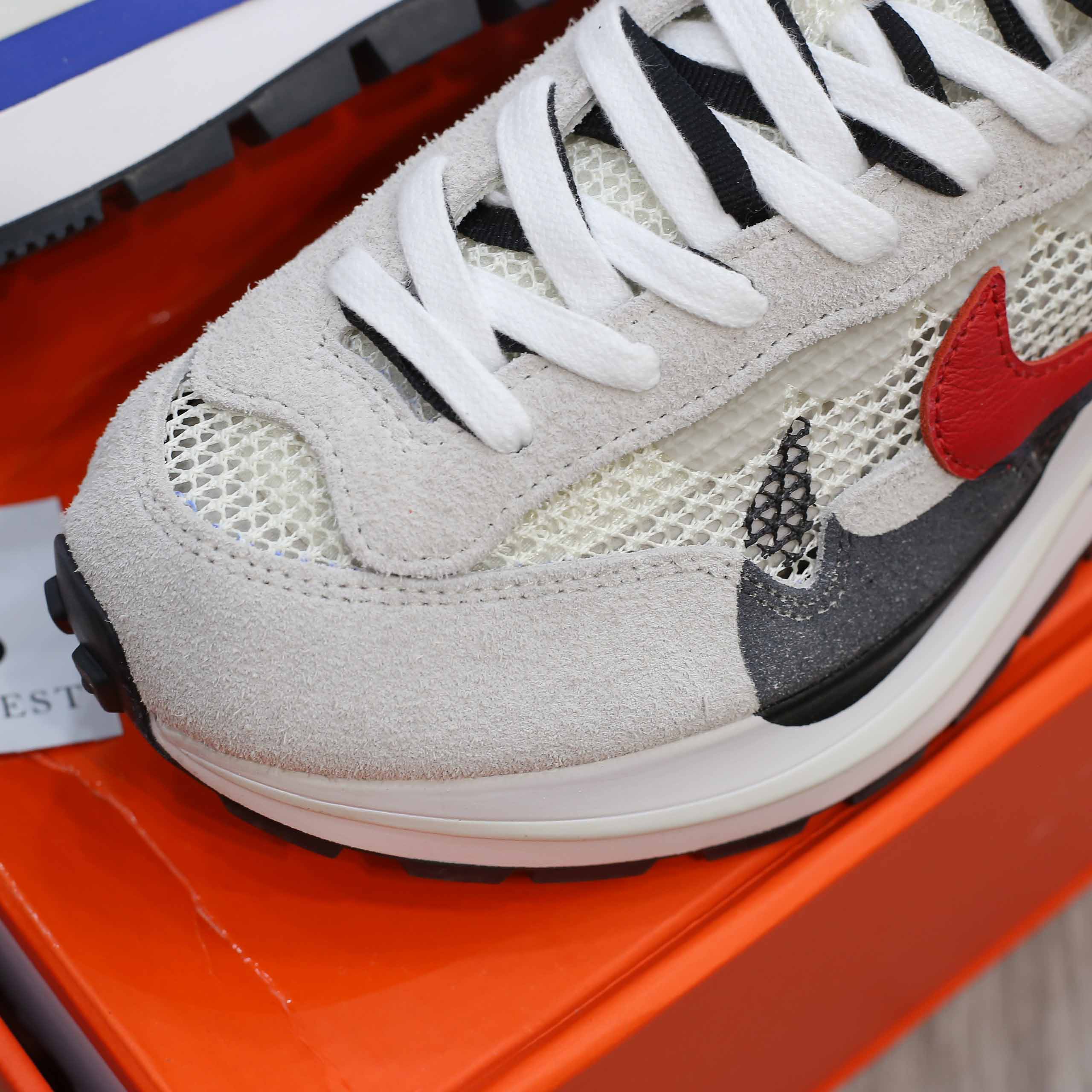 Giày Nike Sacai Vaporwaffle Sport Fuchsia Game Royal Best Quality