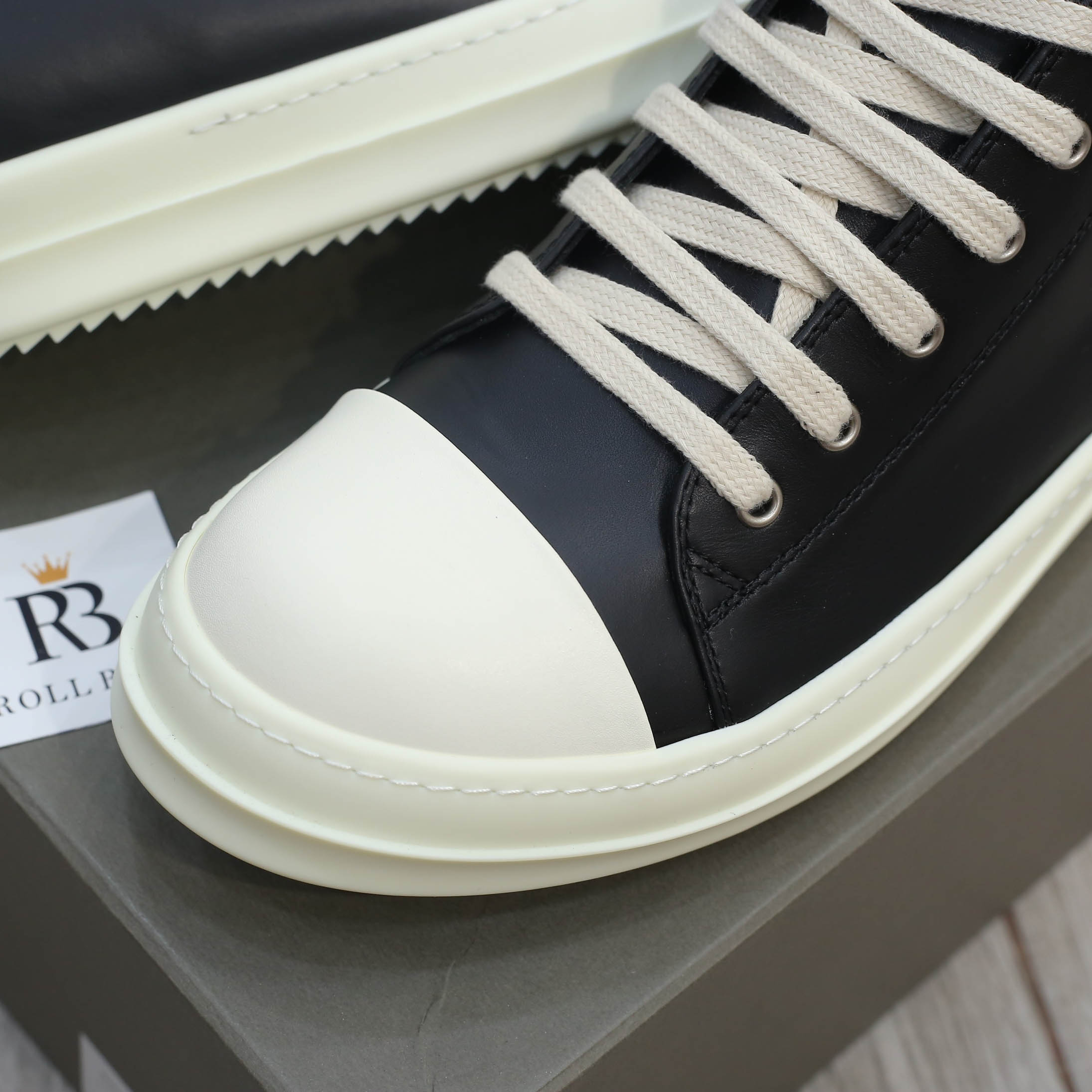 Giày Rick Owens Leather Low Sneaker Black And Milk Best Quality