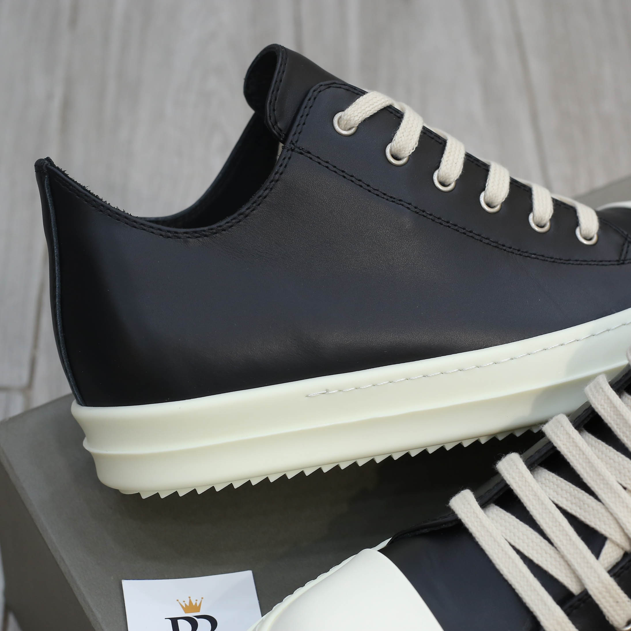 Giày Rick Owens Leather Low Sneaker Black And Milk Best Quality