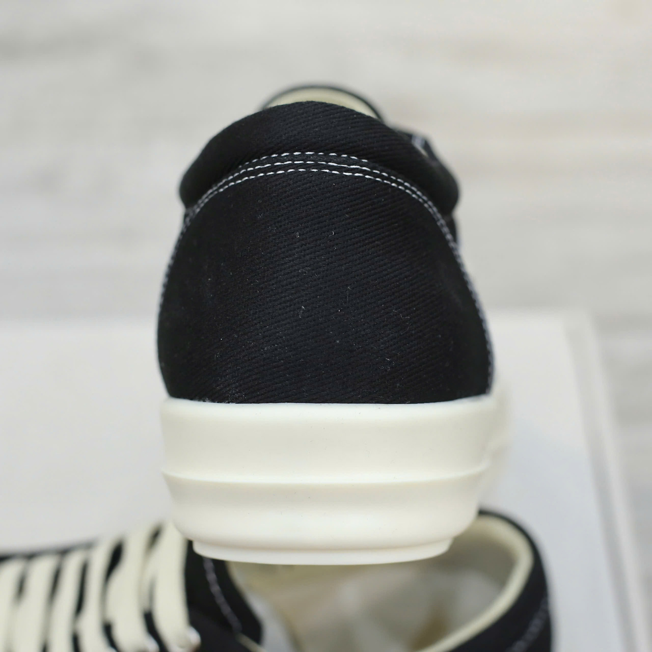 Giày Rick Owens Vintage ‘Black Milk White’ Canvas Like Auth
