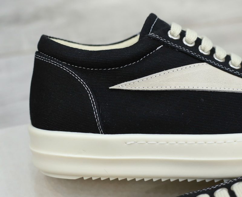 Giày Rick Owens Vintage ‘Black Milk White’ Canvas Like Auth