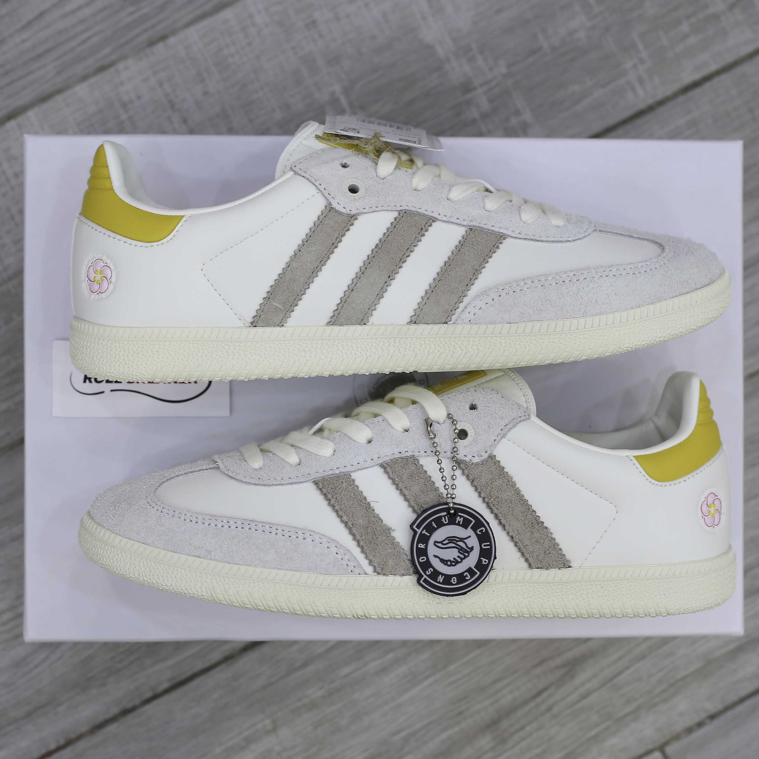Giày Adidas x Kasina Samba Consortium Cup ‘Off White’ like Auth