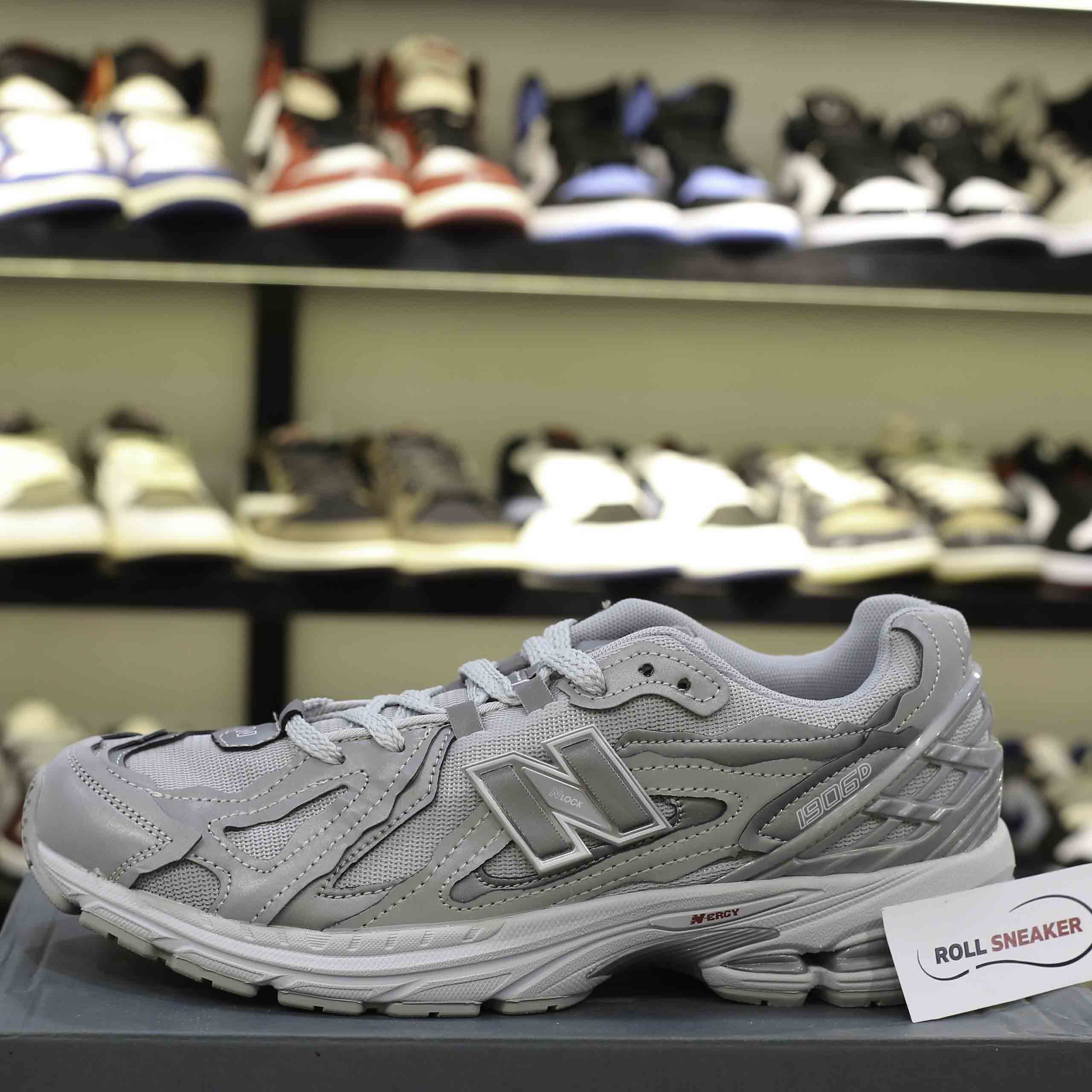 Giày New Balance 1906 - Silver Metallic Like Auth