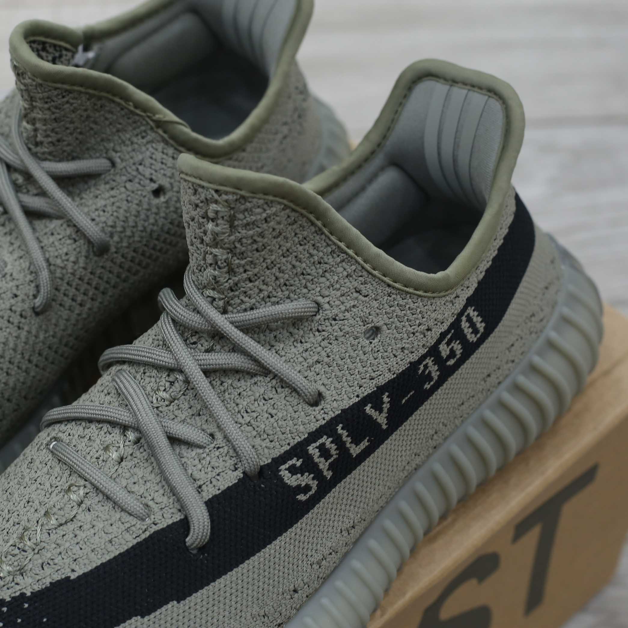 Giày Adidas Yeezy 350 V2 Granite