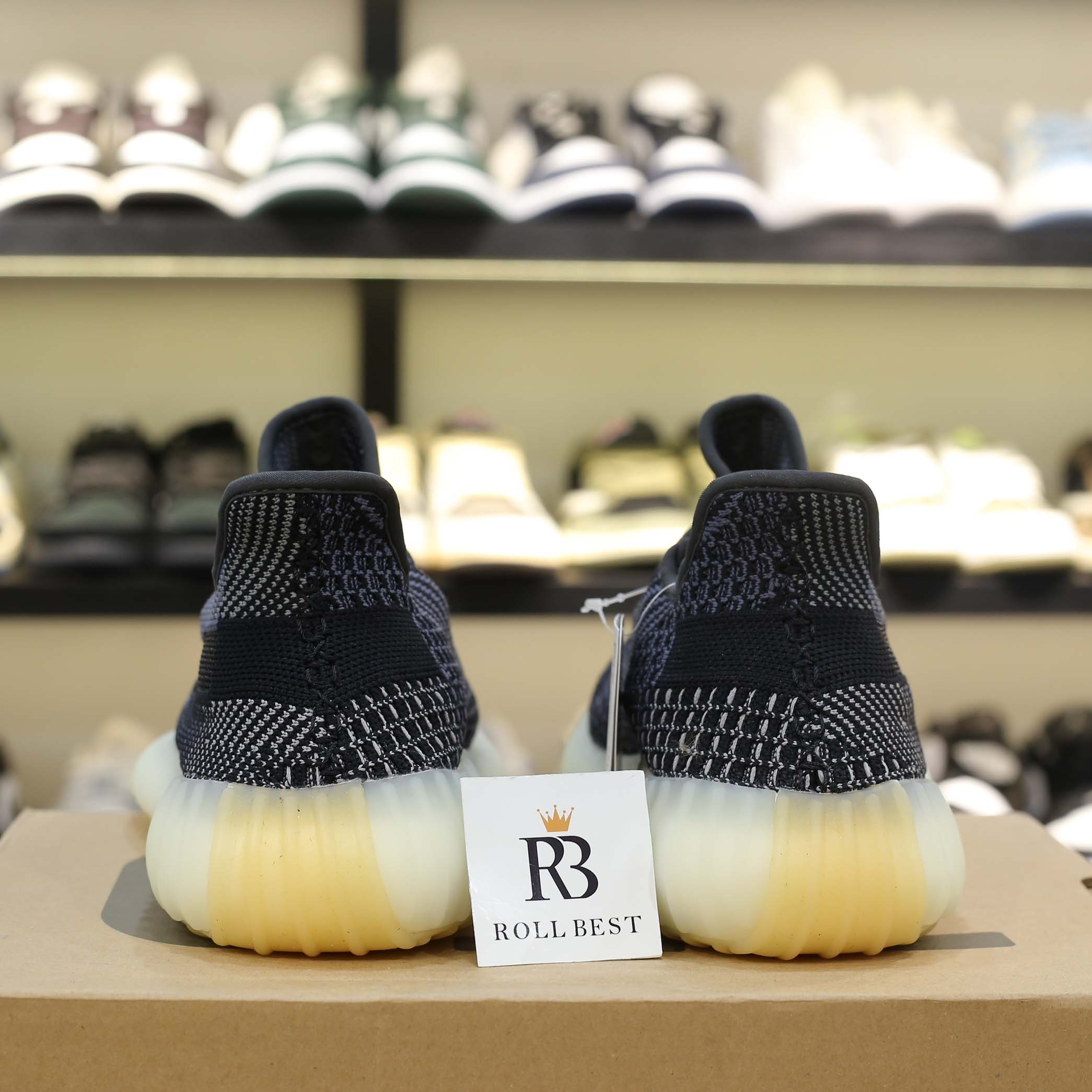 Giày Adidas YEEZY BOOST 350 V2 'CARBON'