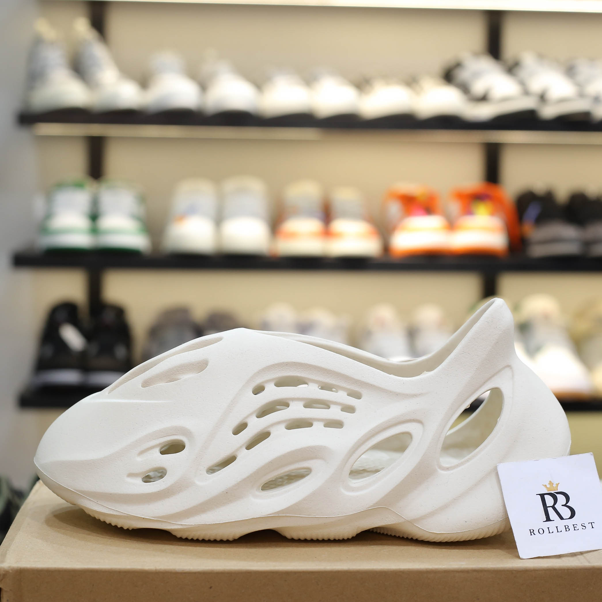 Giày Adidas Yeezy Foam Runner ‘Sand’ Best Quality