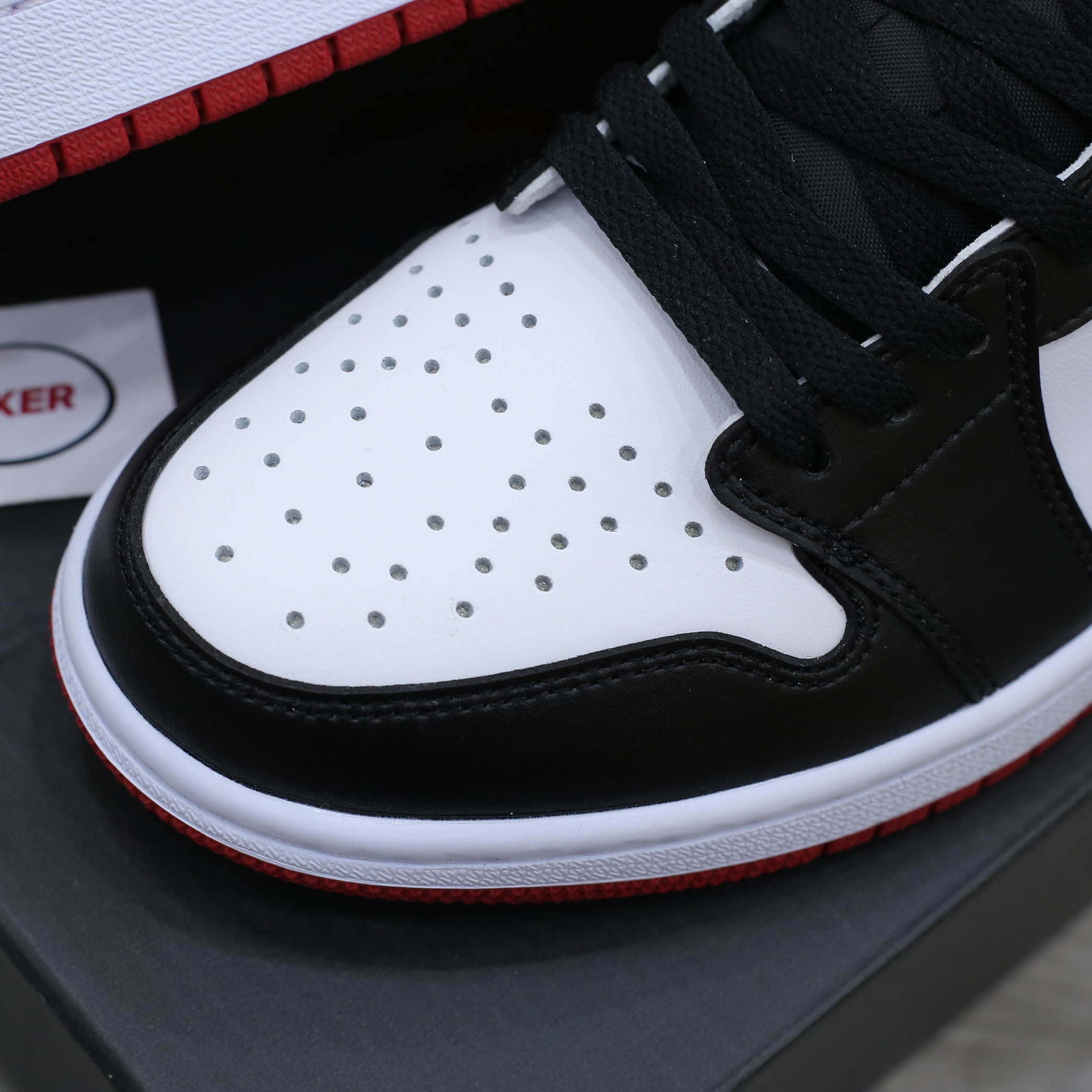 Giày Nike Air Jordan 1 Low OG ‘Black Toe’ Like Auth