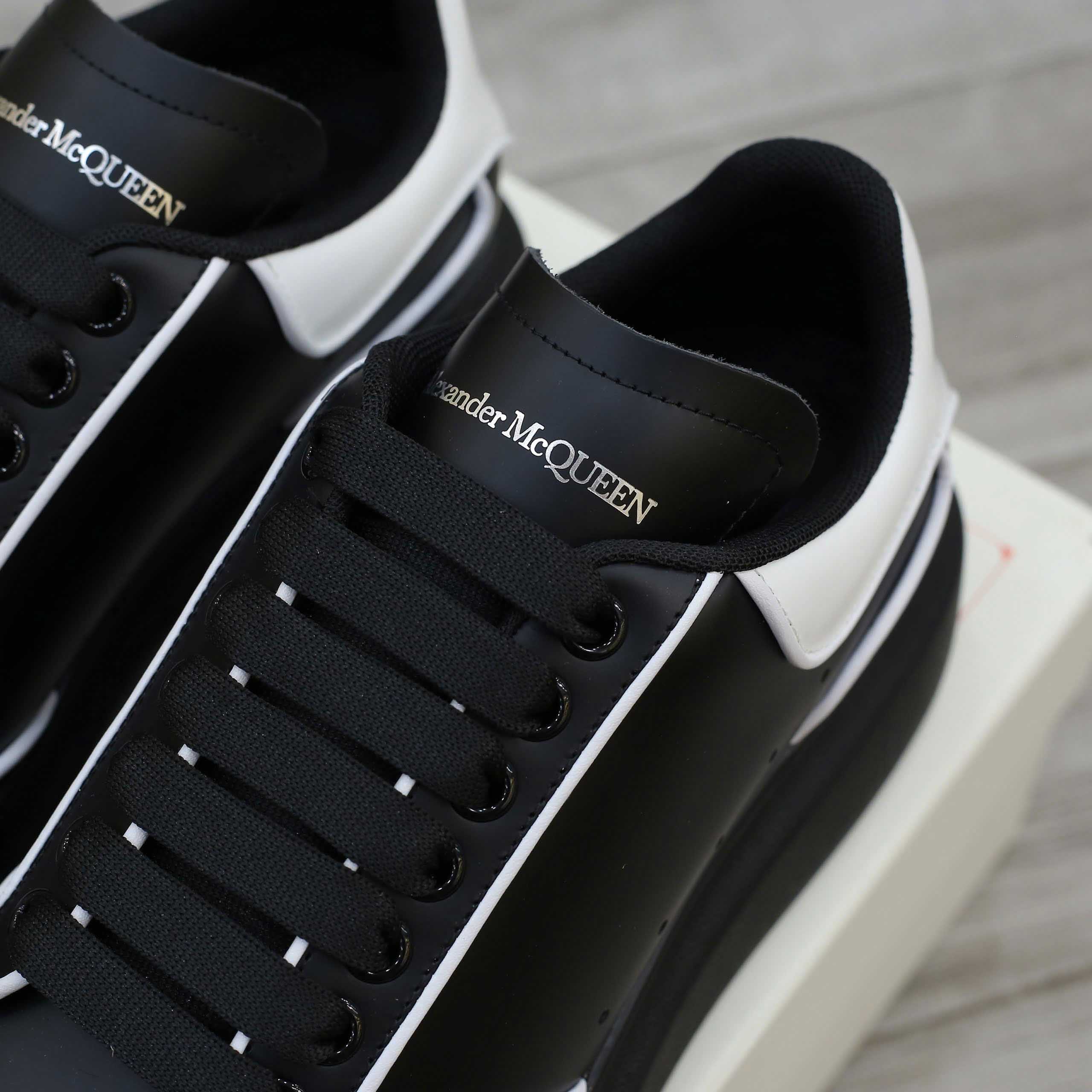 Giày Alexander McQueen Oversized ‘Black White’ Piping Best Quality