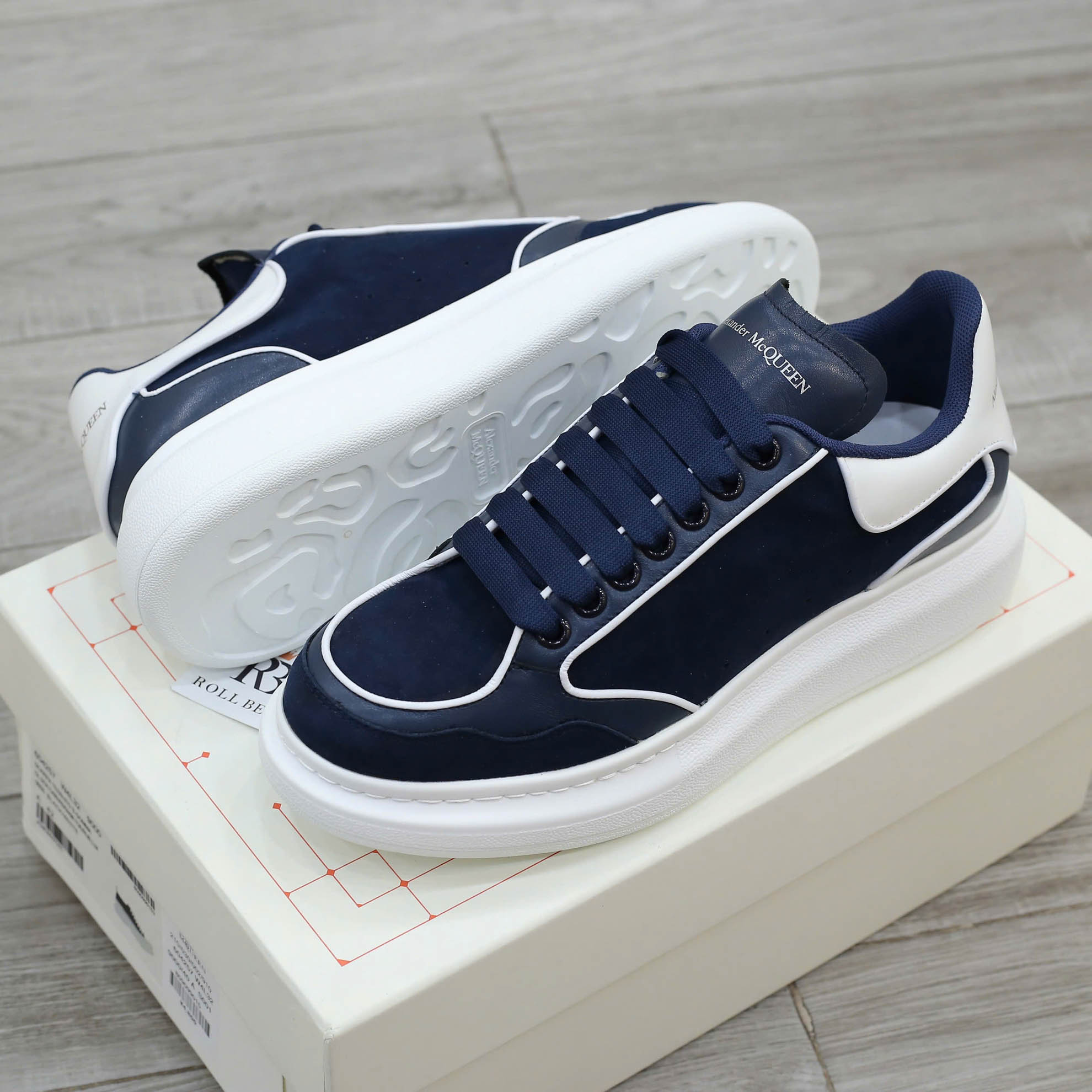 Giày Alexander McQueen Oversized Blue Exaggerated Suede Best Quality