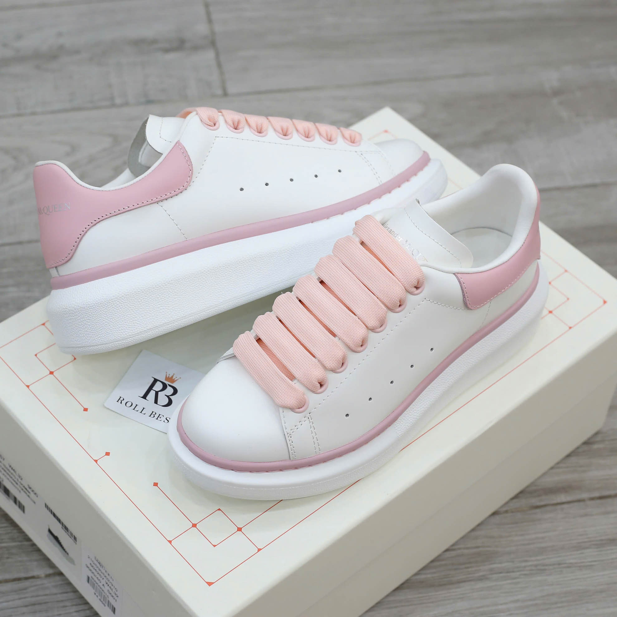 Giày Alexander McQueen Oversized White Ice Pink Best Quality