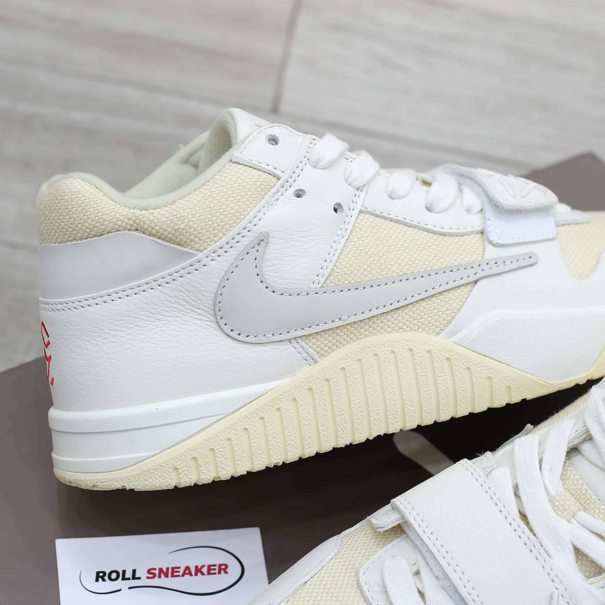 Giày Jordan Jumpman Jack TR Travis Scott Trắng Kem