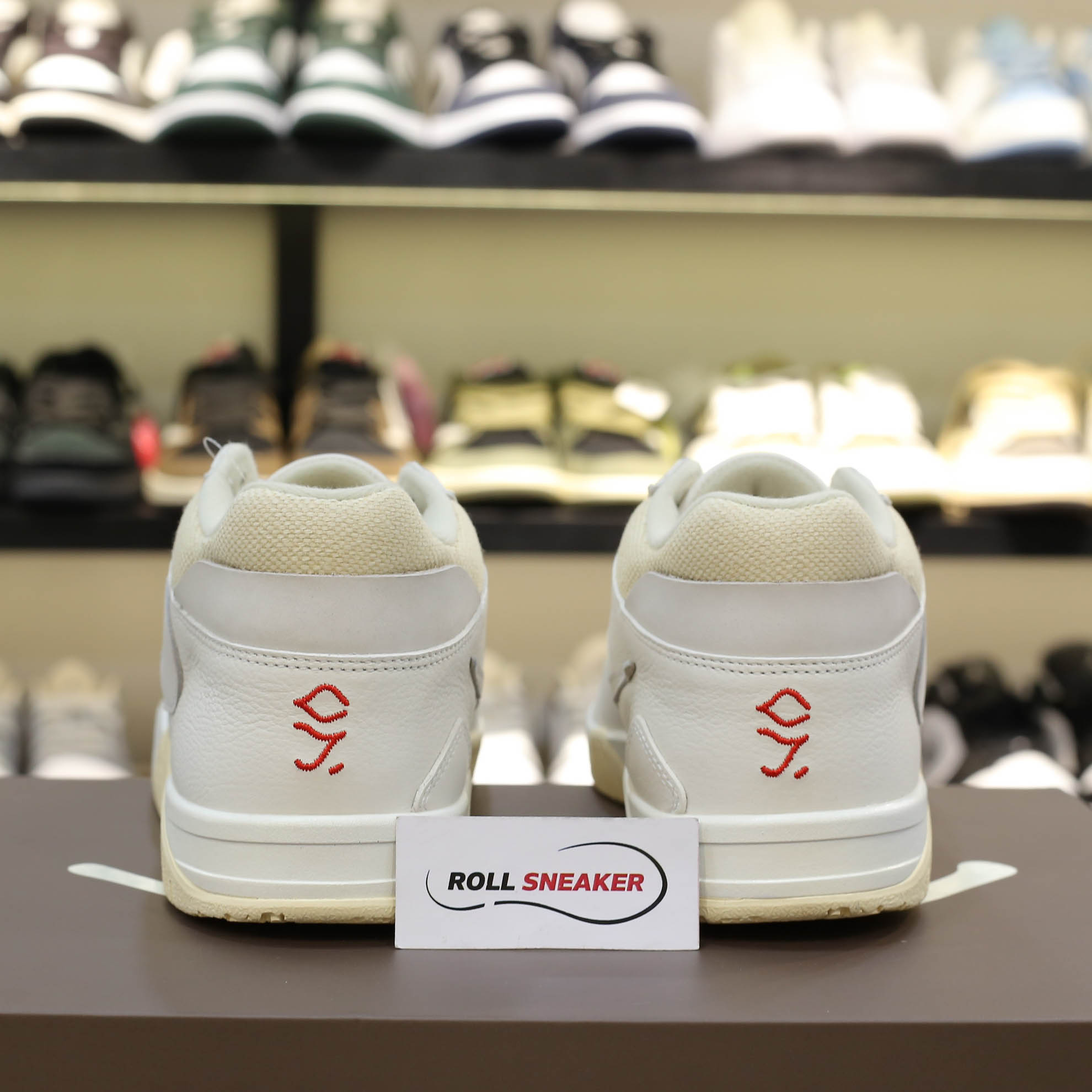 Giày Jordan Jumpman Jack TR Travis Scott Trắng Kem