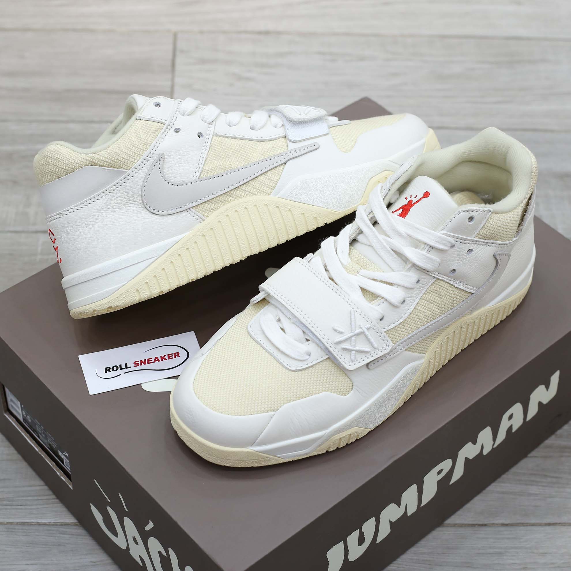 Giày Jordan Jumpman Jack TR Travis Scott Trắng Kem