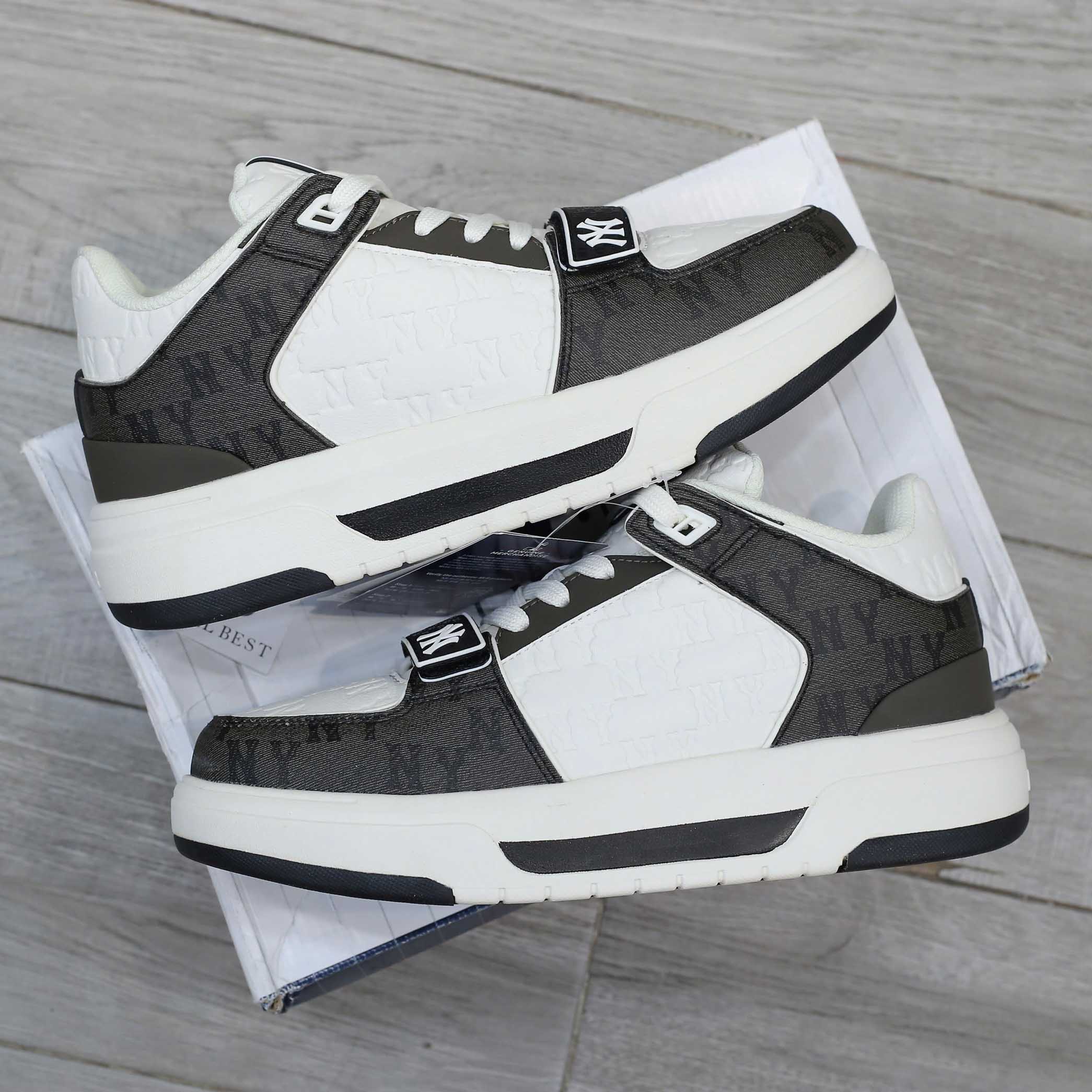 Giày MLB Chunky Liner Mid Classic Monogram NY Black dập chìm Like Auth