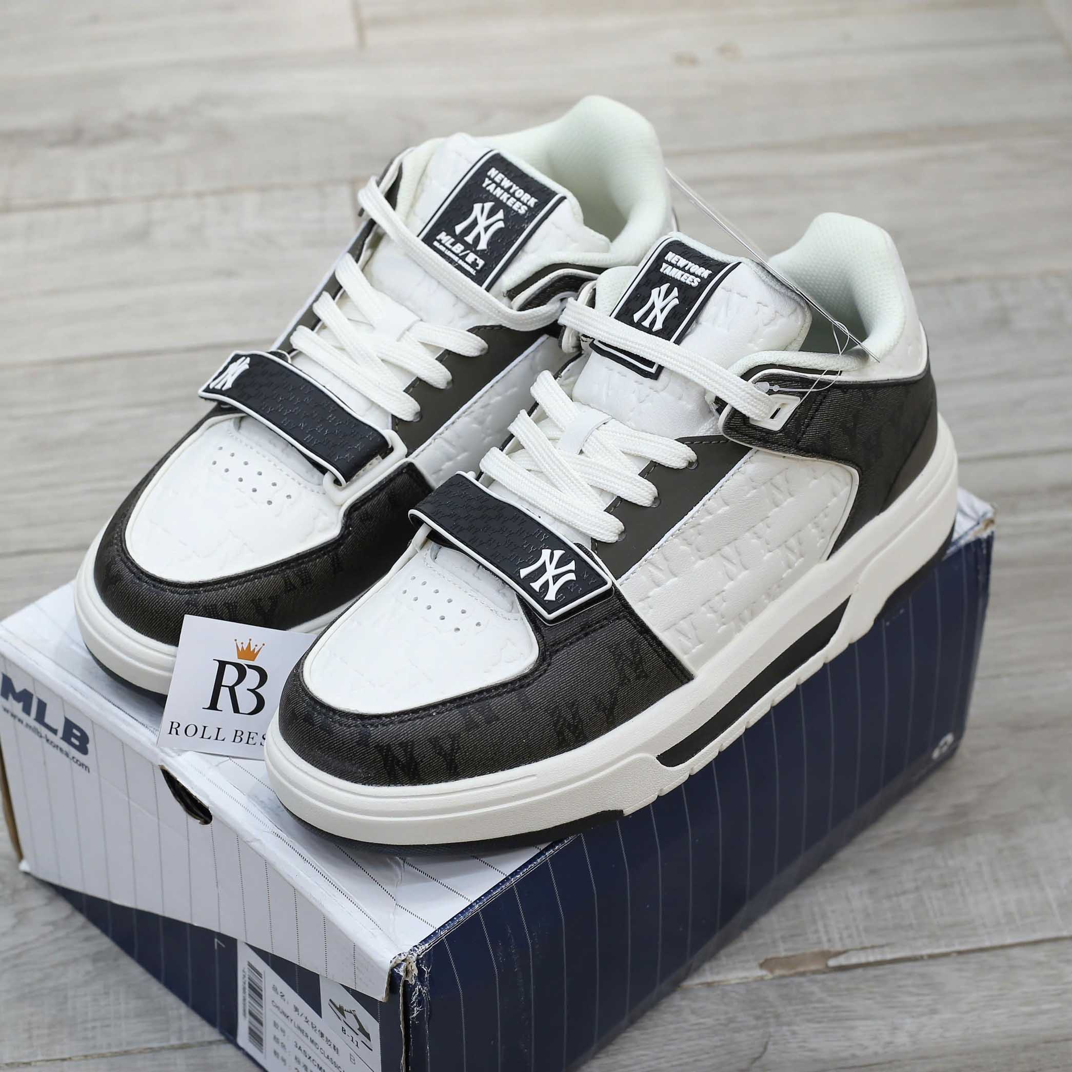 Giày MLB Chunky Liner Mid Classic Monogram NY Black dập chìm Like Auth