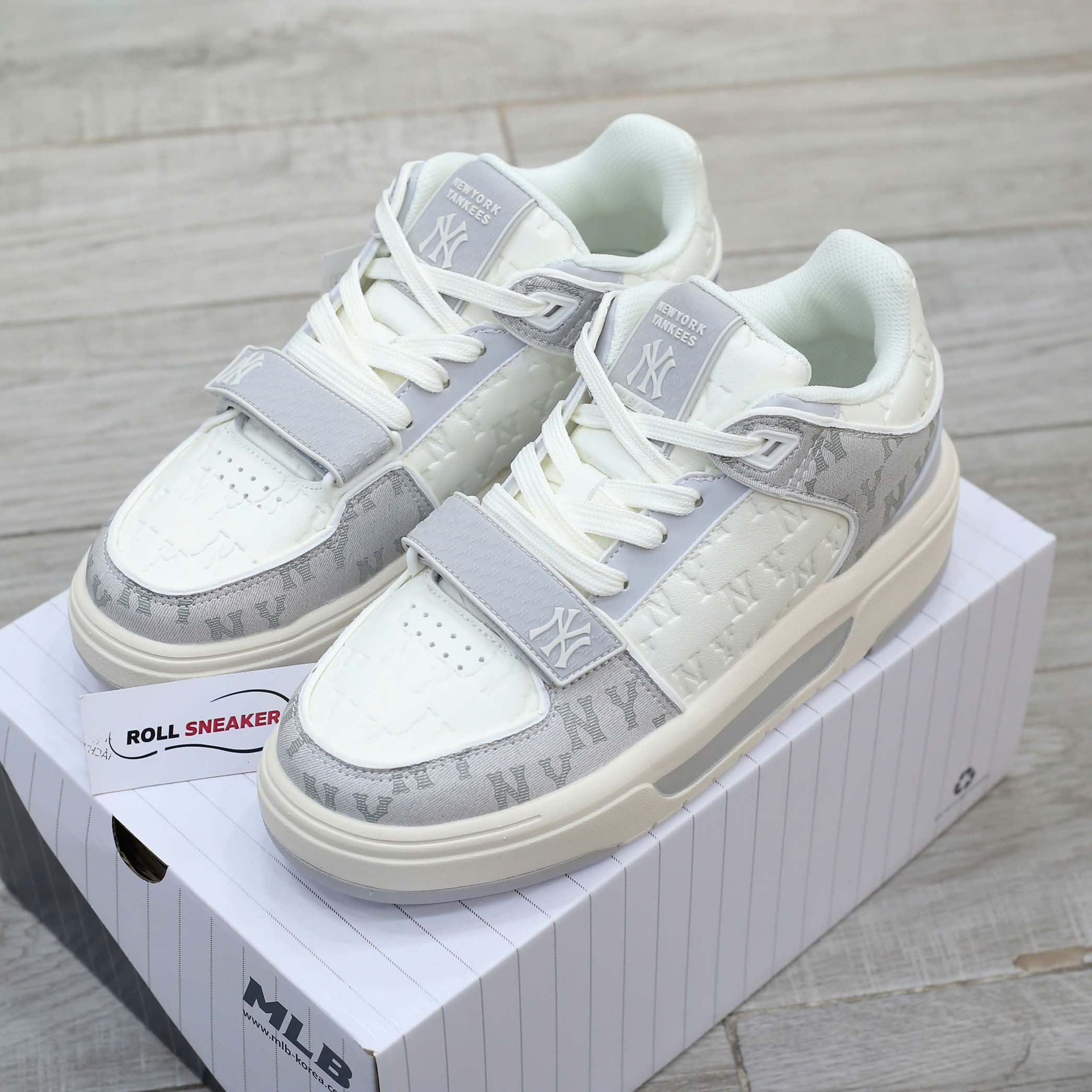 Giày MLB Chunky Liner Mid Classic Monogram NY Grey dập chìm Like Auth