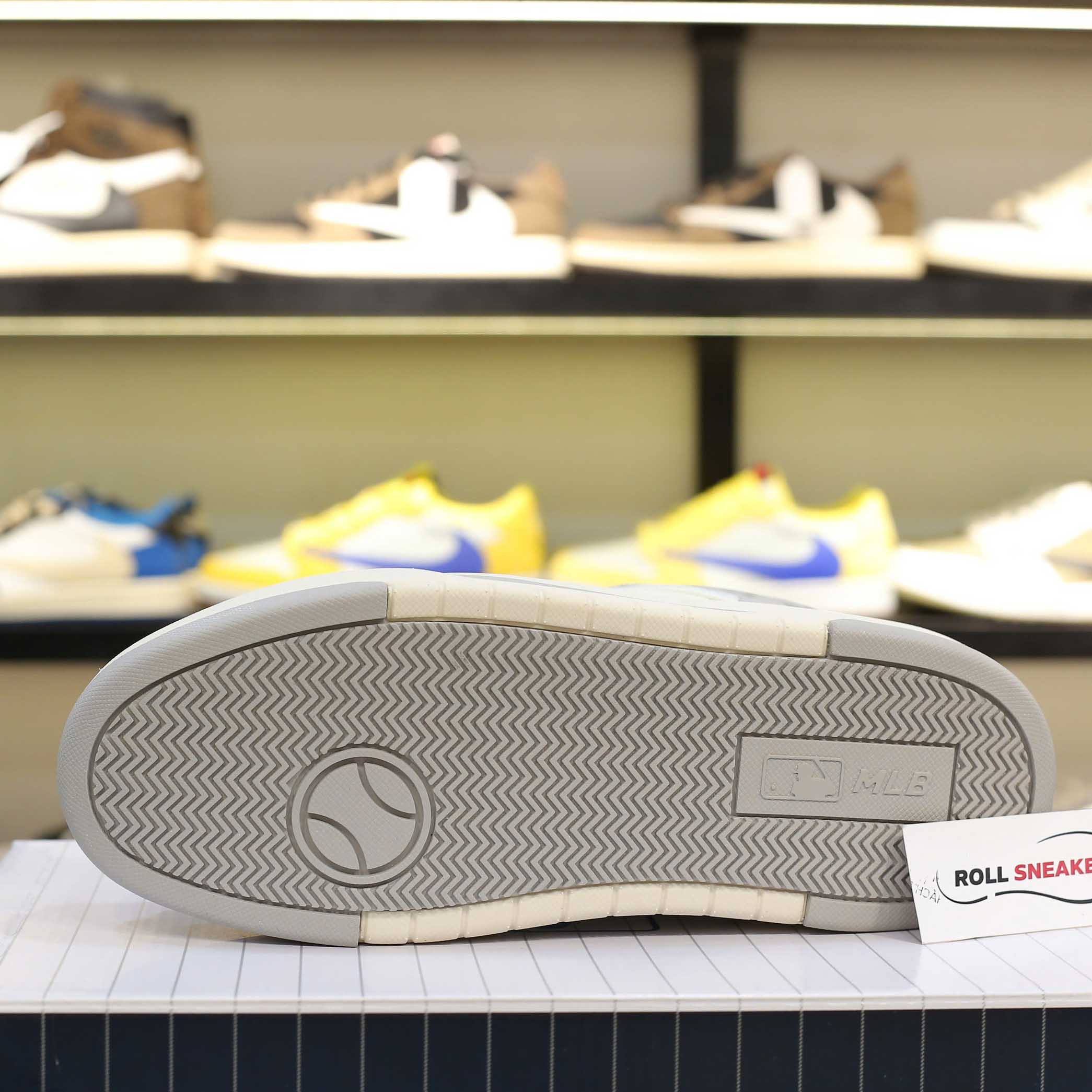 Giày MLB Chunky Liner Mid Classic Monogram NY Grey dập chìm Like Auth