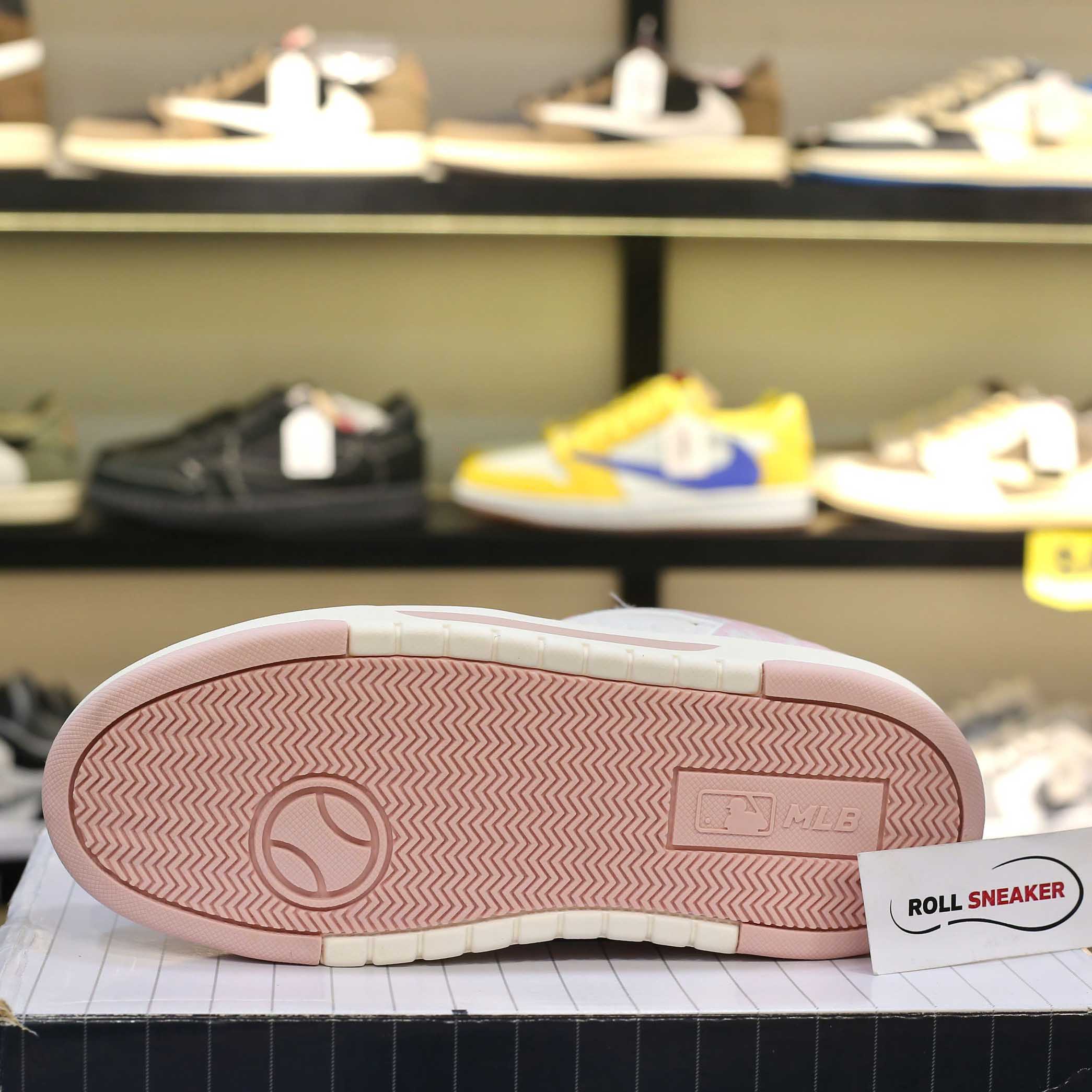 Giày MLB Chunky Liner Mid Classic Monogram NY Pink dập chìm Like Auth