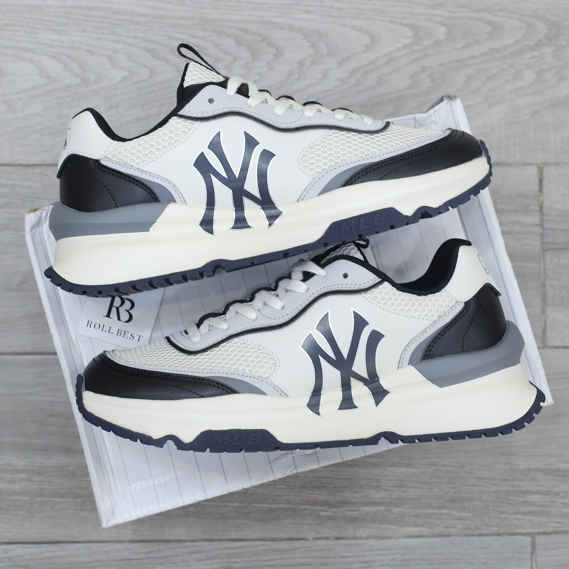 Giày MLB Chunky Runner NY ‘Black White’ Beat Quality