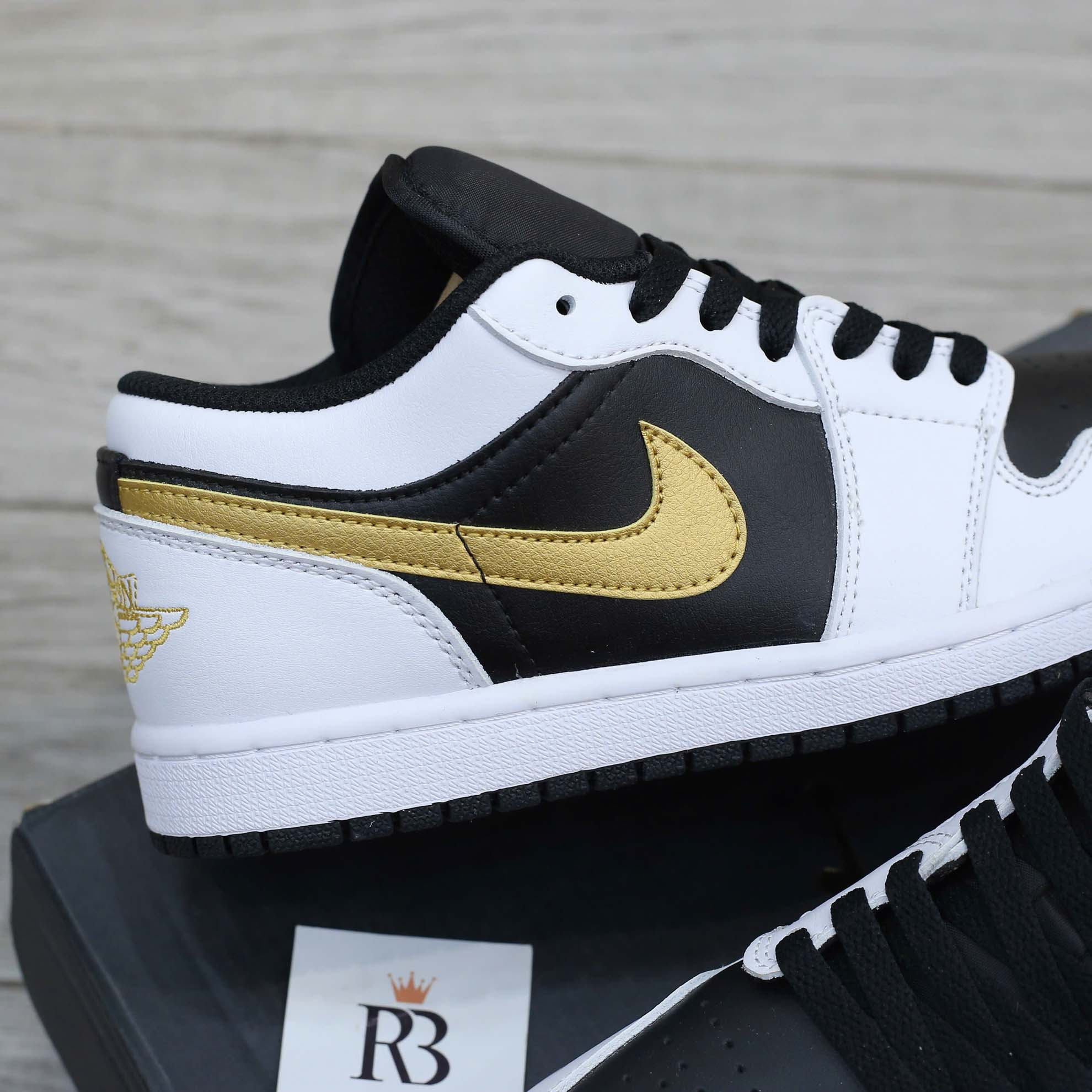 Giày Nike Air Jordan 1 Low White Black Metallic Gold Swoosh Best Quality