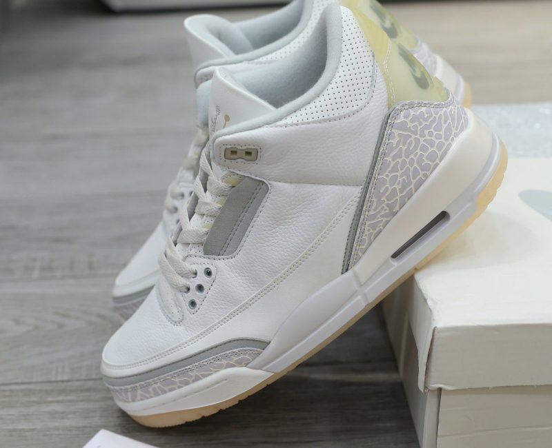 Giày Nike Air Jordan 3 Retro SE Craft Ivory Grey Mist Like Auth
