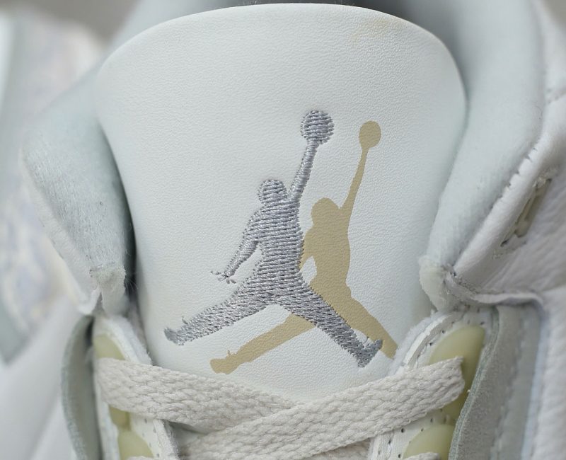 Giày Nike Air Jordan 3 Retro SE Craft Ivory Grey Mist Like Auth