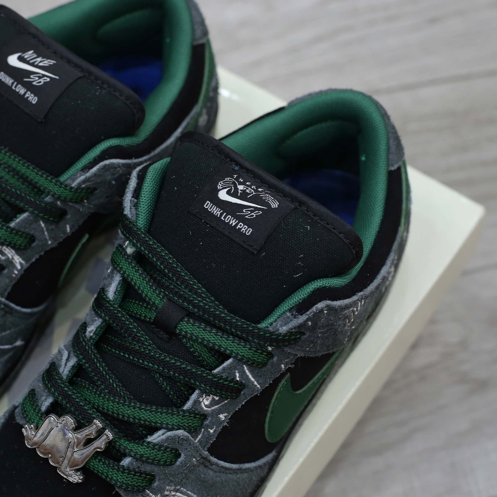 Giày Nike SB Dunk Low There Skateboards Best Quality
