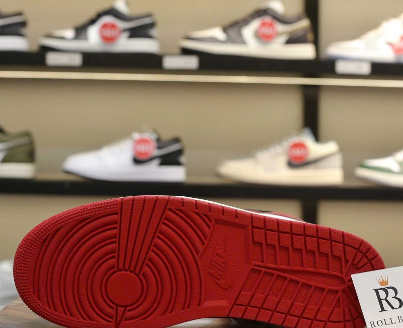 Giày Nike Air Jordan 1 Retro High OG Black Toe Reimagined Best Quality