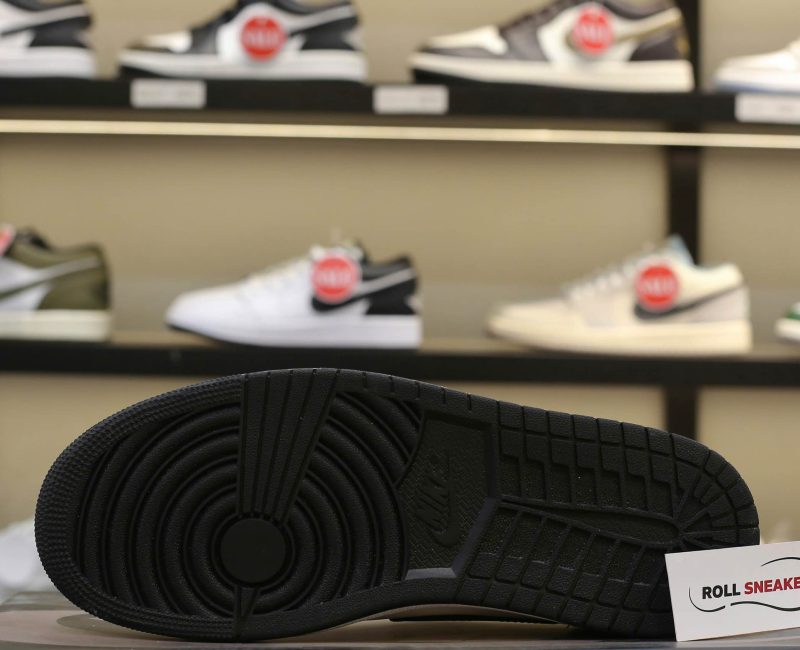 Giày Nike Jordan 1 Retro Low OG ‘Mocha’ 2024 Like Auth
