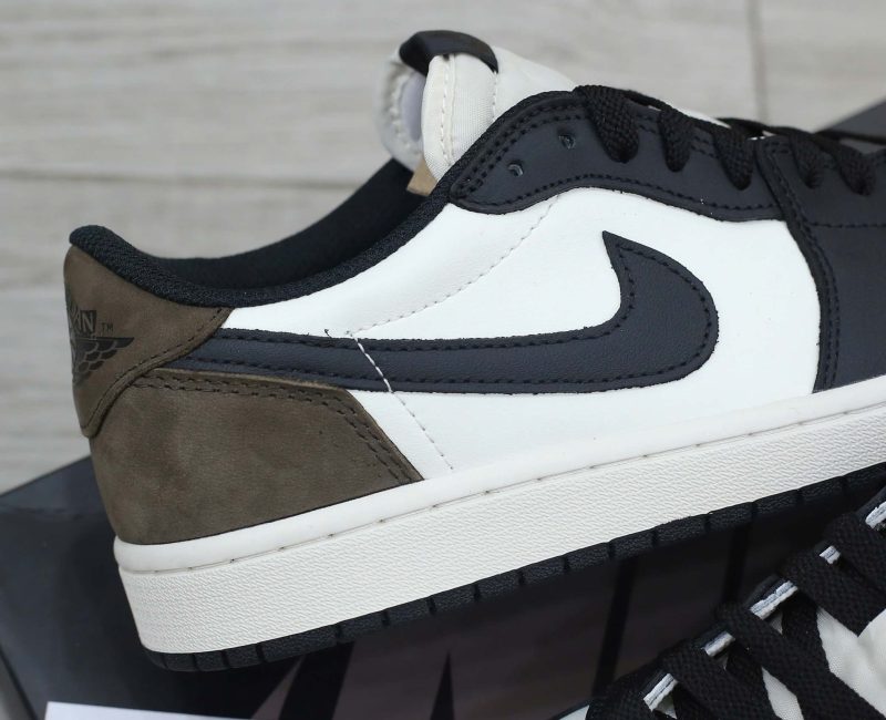 Giày Nike Jordan 1 Retro Low OG ‘Mocha’ 2024 Like Auth