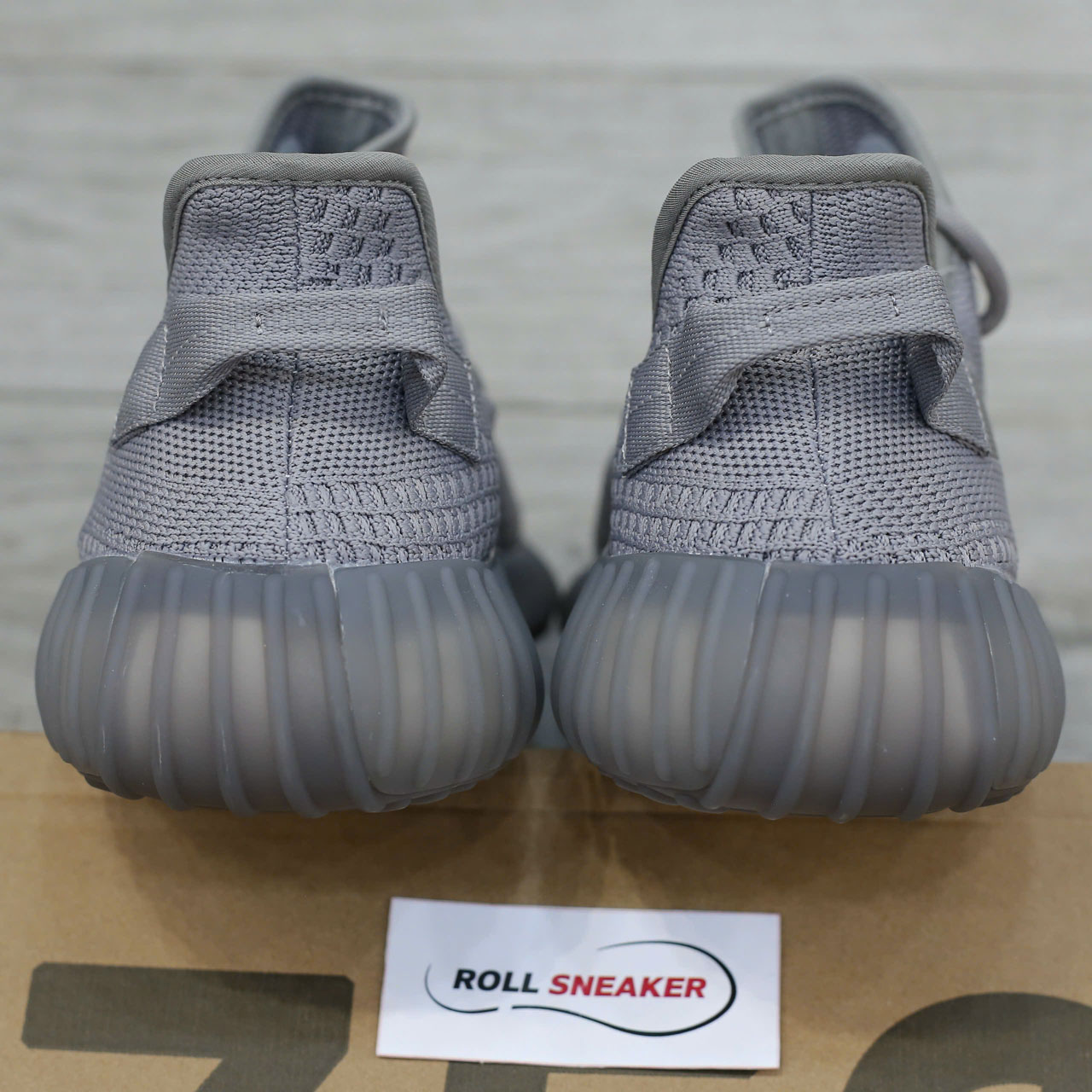 Giày Adidas Yeezy Boost 350 V2 Steel Grey Best Quality