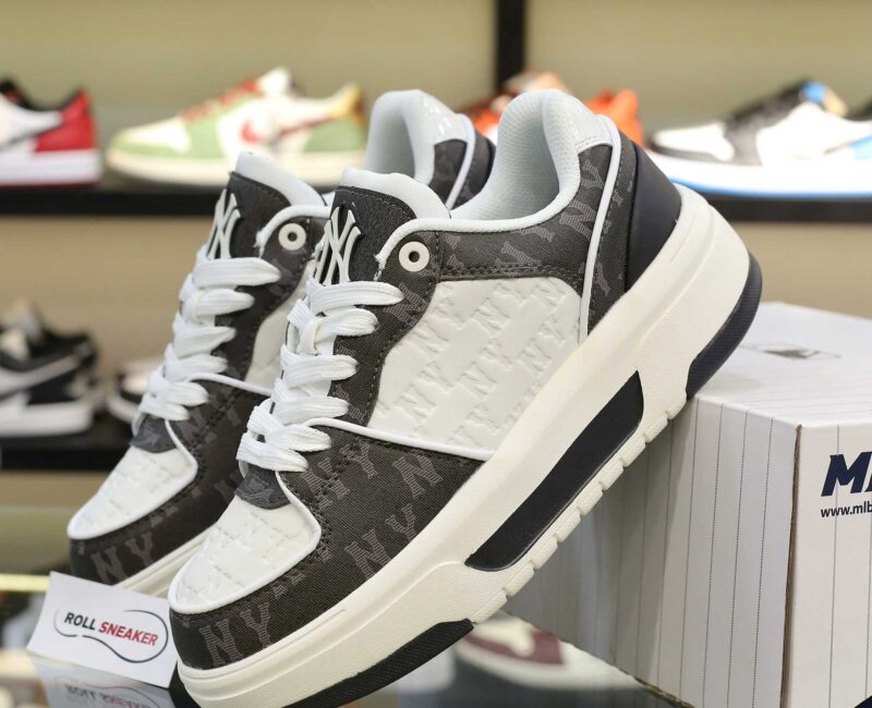 Giày MLB Korea Chunky Liner Classic Mono New York Yankees Black Like Auth