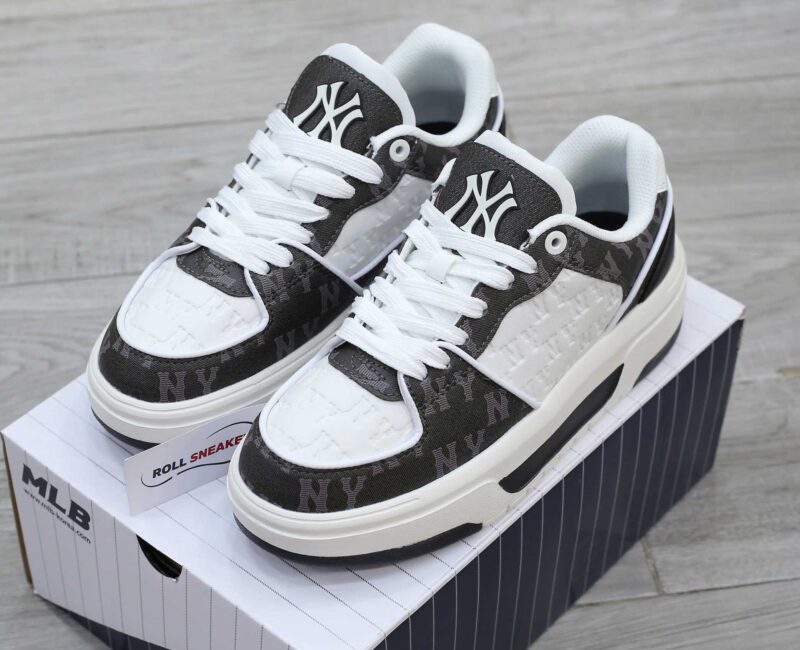 Giày MLB Korea Chunky Liner Classic Mono New York Yankees Black Like Auth