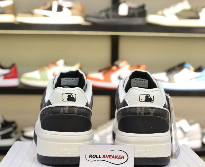 Giày MLB Korea Chunky Liner Classic Mono New York Yankees Black Like Auth