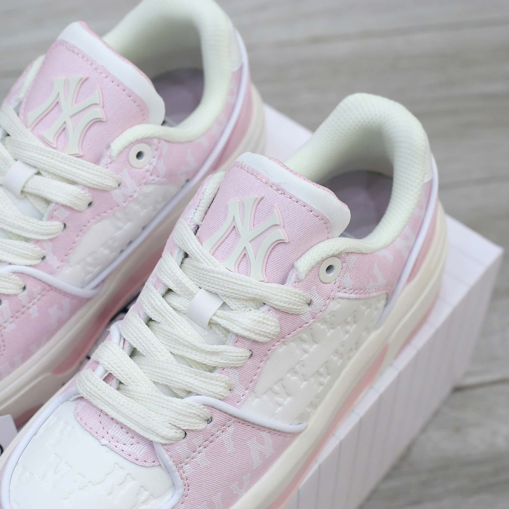 Giày MLB Korea Chunky Liner Classic Mono New York Yankees Pink Like Auth