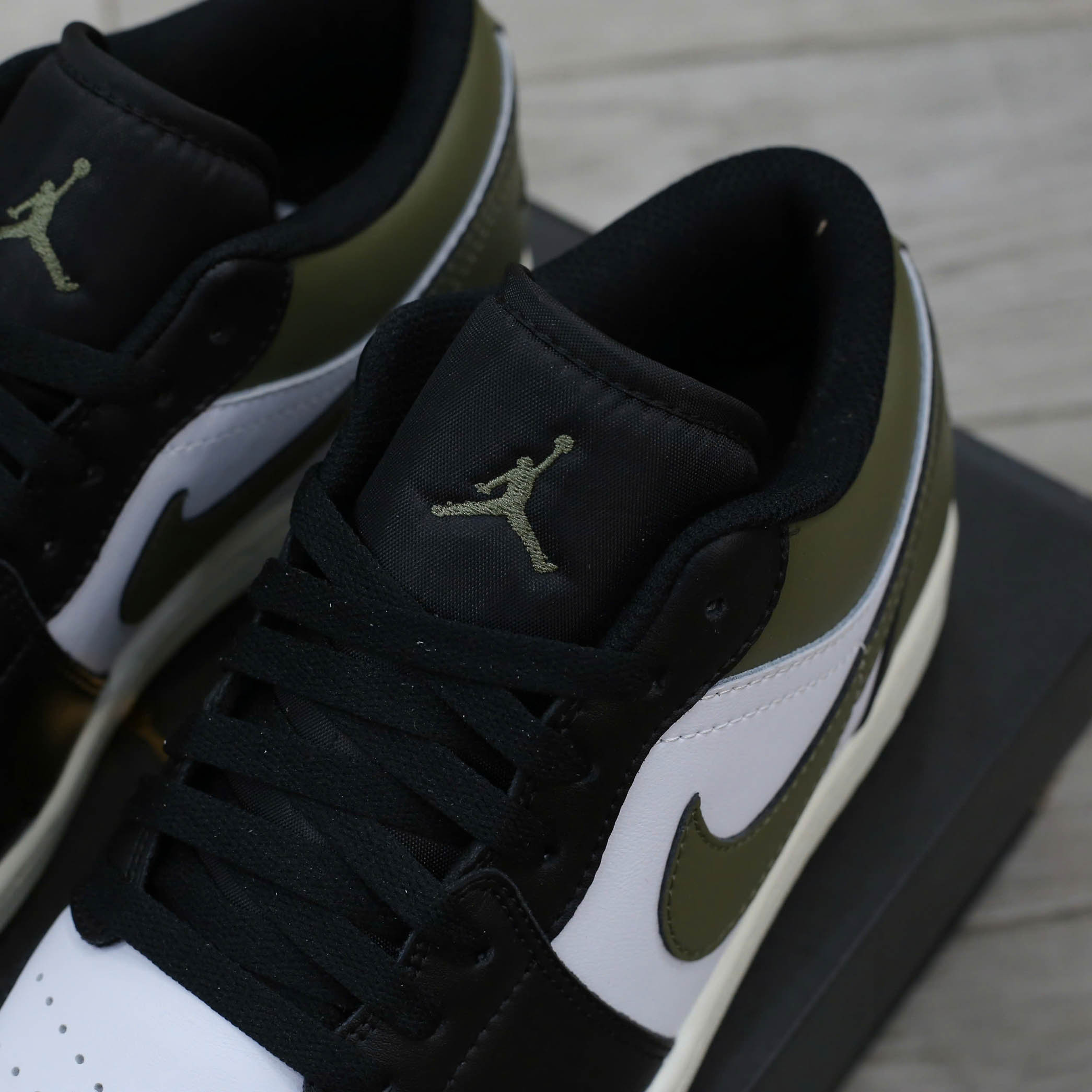 Giày Nike Air Jordan 1 Low Black Toe Medium Olive Men’s Best Quality