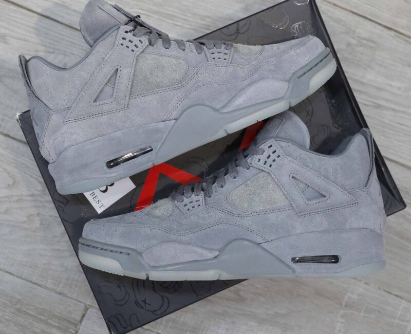 Giày Nike Air Jordan 4 Retro Sample x KAWS Cool Gray Best Quality