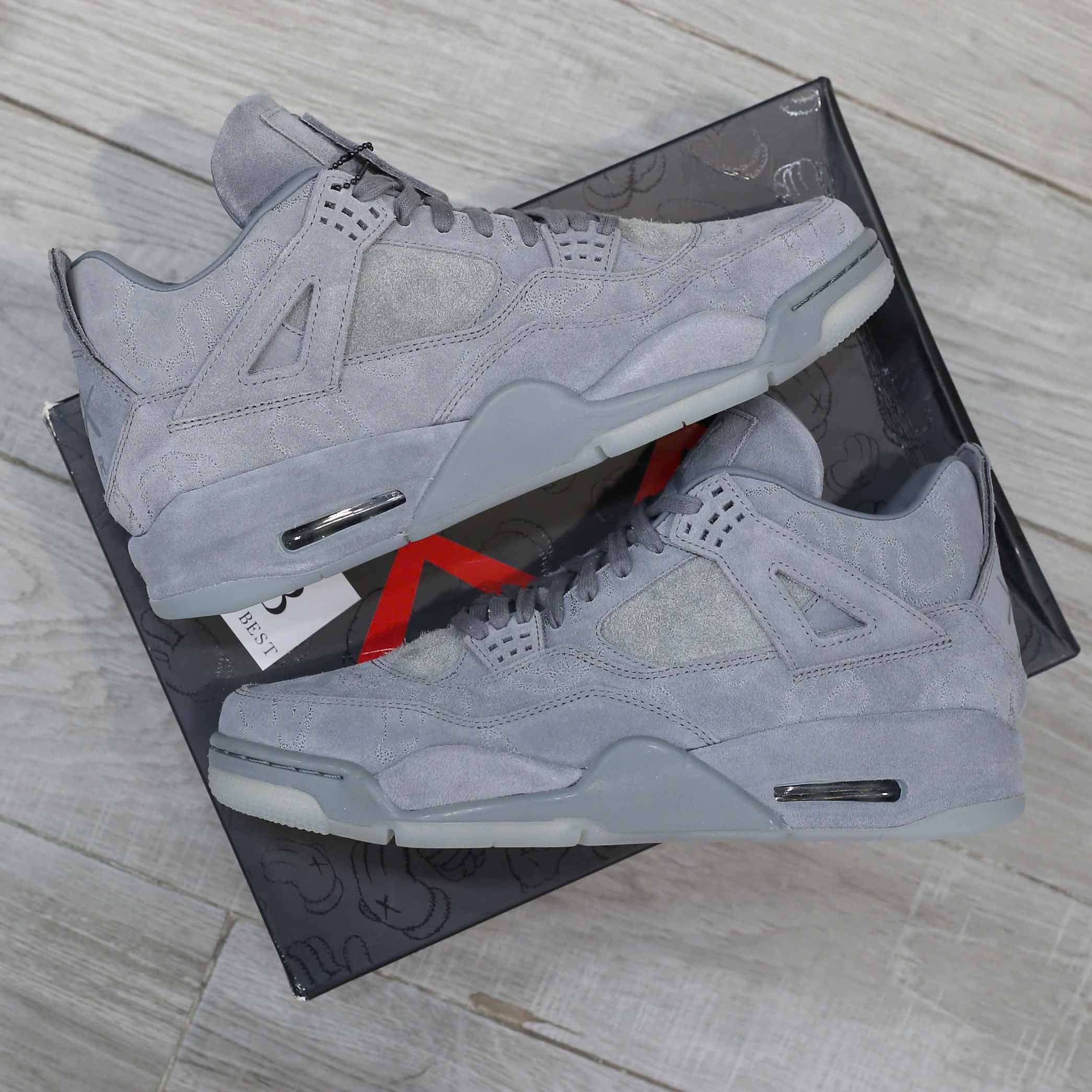 Giày Nike Air Jordan 4 Retro Sample x KAWS Cool Gray Best Quality
