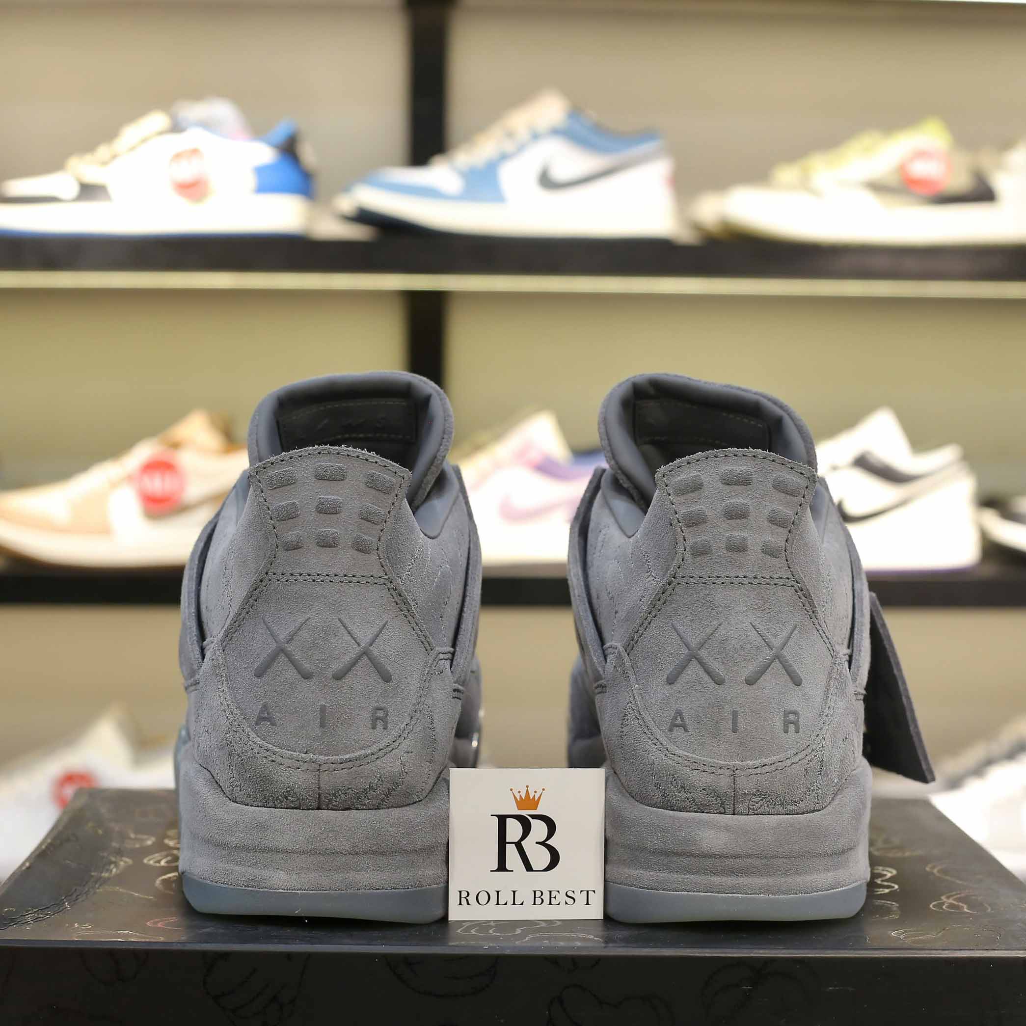 Giày Nike Air Jordan 4 Retro Sample x KAWS Cool Gray Best Quality