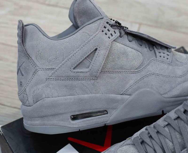 Giày Nike Air Jordan 4 Retro Sample x KAWS Cool Gray Best Quality