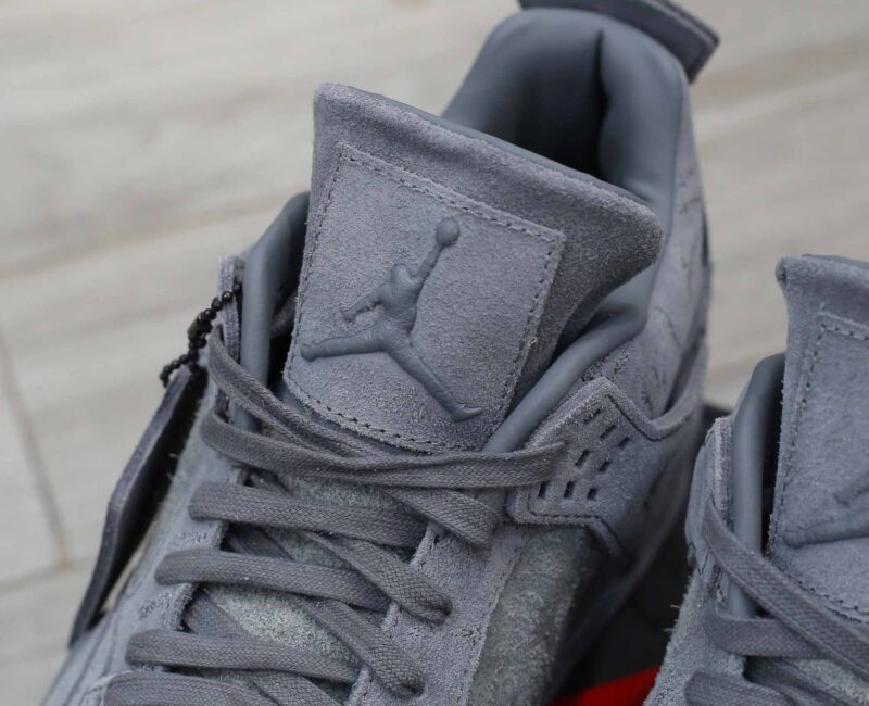 Giày Nike Air Jordan 4 Retro Sample x KAWS Cool Gray Best Quality