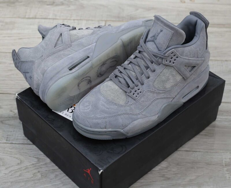 Giày Nike Air Jordan 4 Retro Sample x KAWS Cool Gray Best Quality