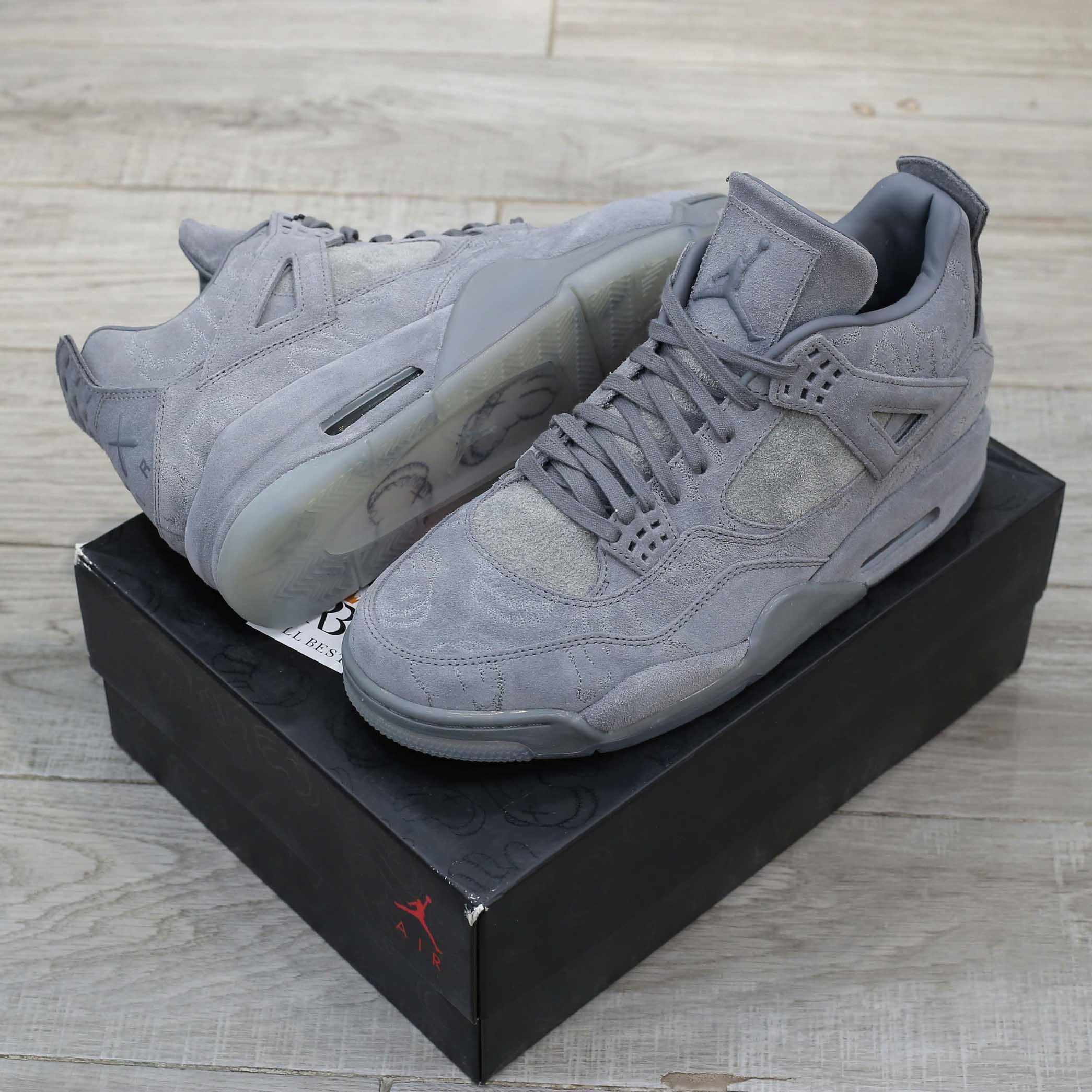 Giày Nike Air Jordan 4 Retro Sample x KAWS Cool Gray Best Quality
